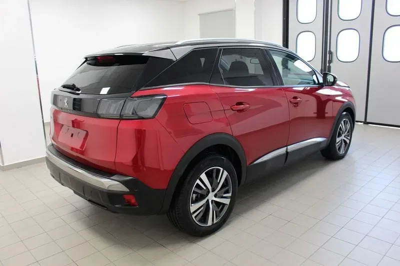 Peugeot 3008 my21 1.5 BlueHDi 130CV S&S Allure foto 4