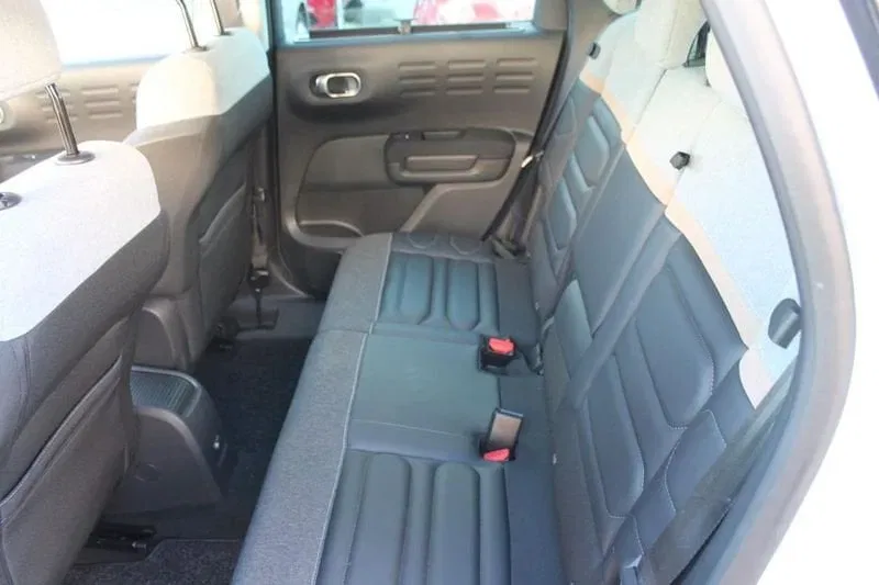 Citroen C3 Aircross BlueHDi 110 S&S Shine Pack foto 9