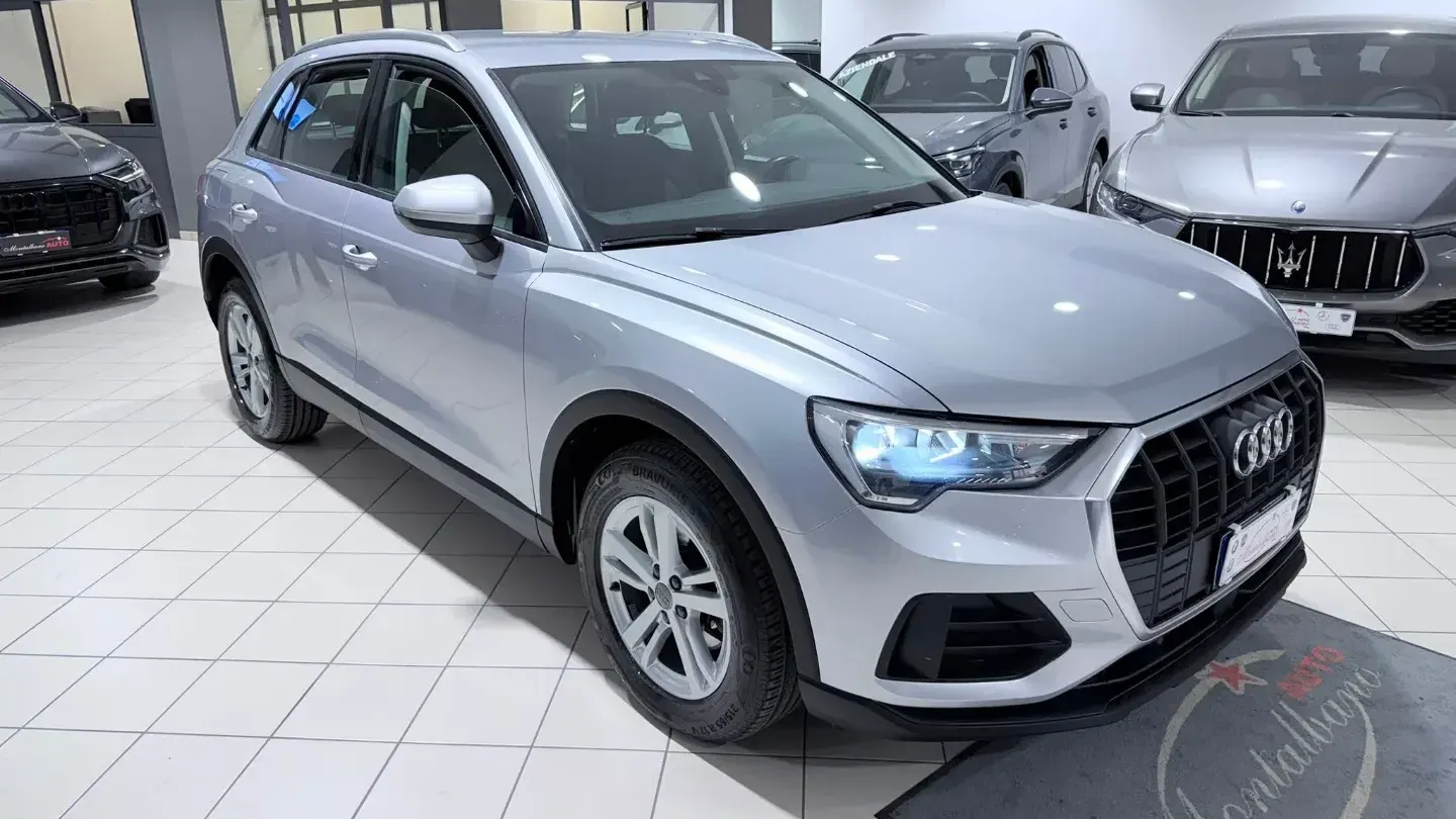 Audi Q3 35 TDI S tronic Business SPORT
