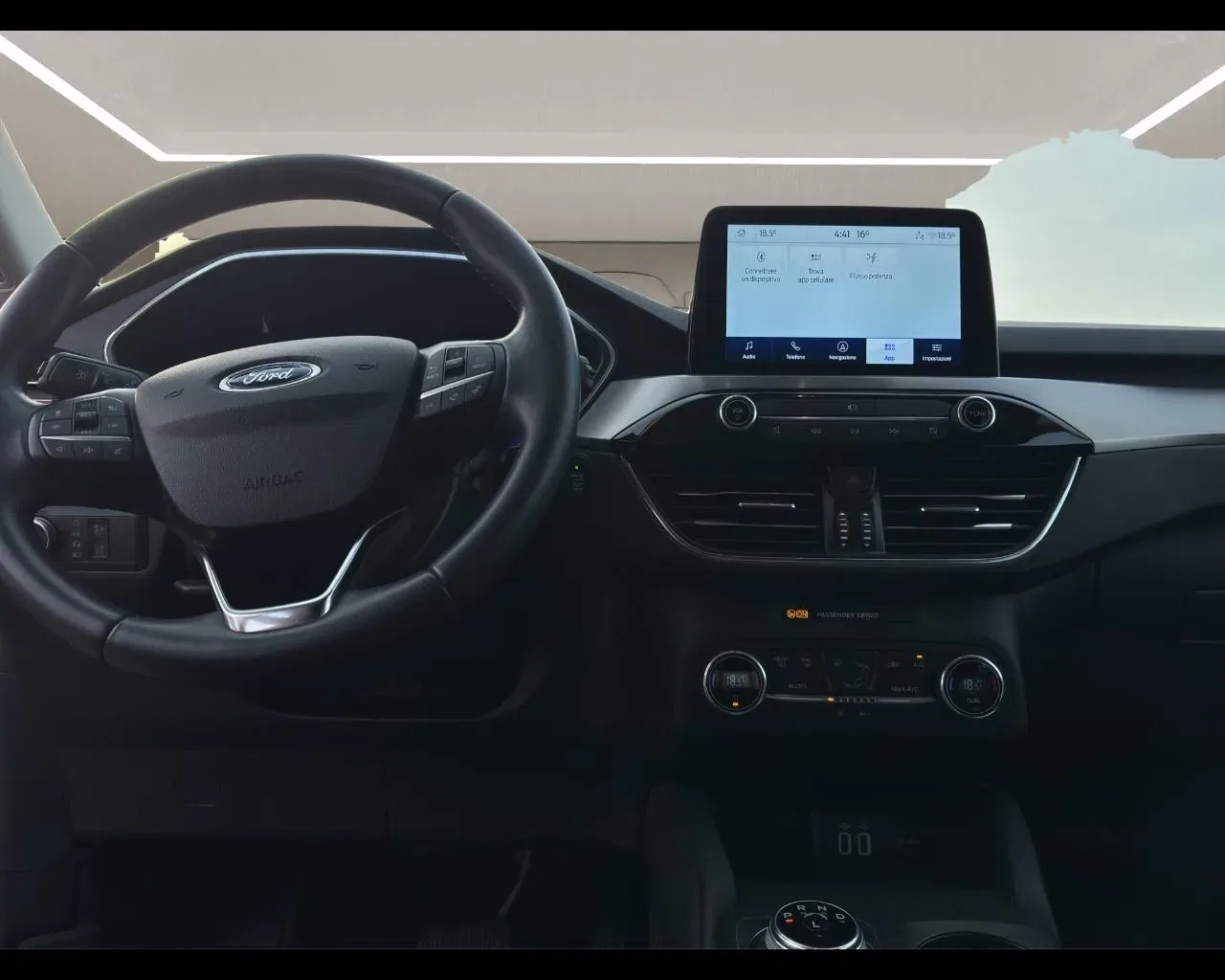 Ford Kuga 2.5 Plug In Hybrid 225 CV CVT 2WD Titanium Business foto 10