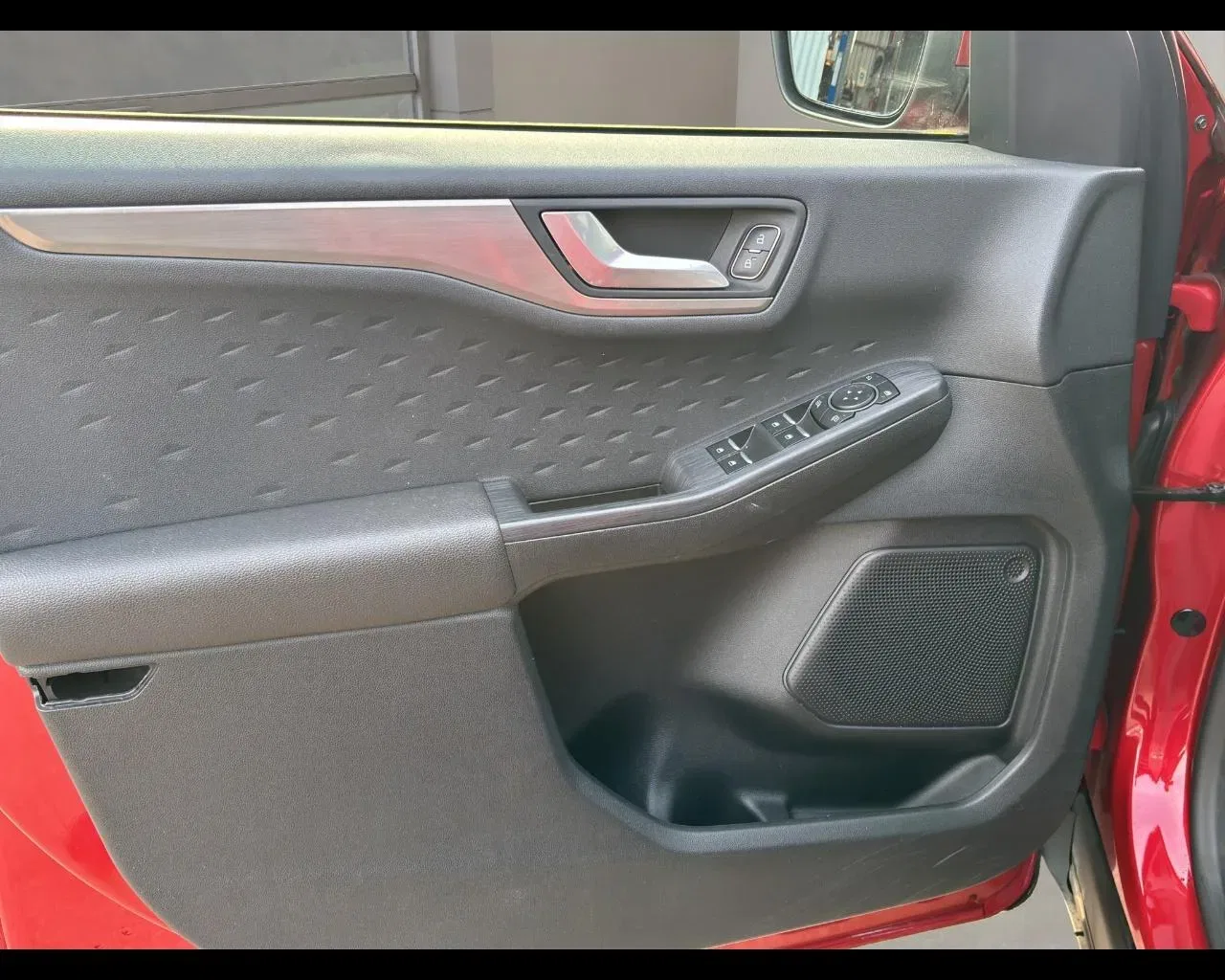 Ford Kuga 2.5 Plug In Hybrid 225 CV CVT 2WD Titanium Business foto 14