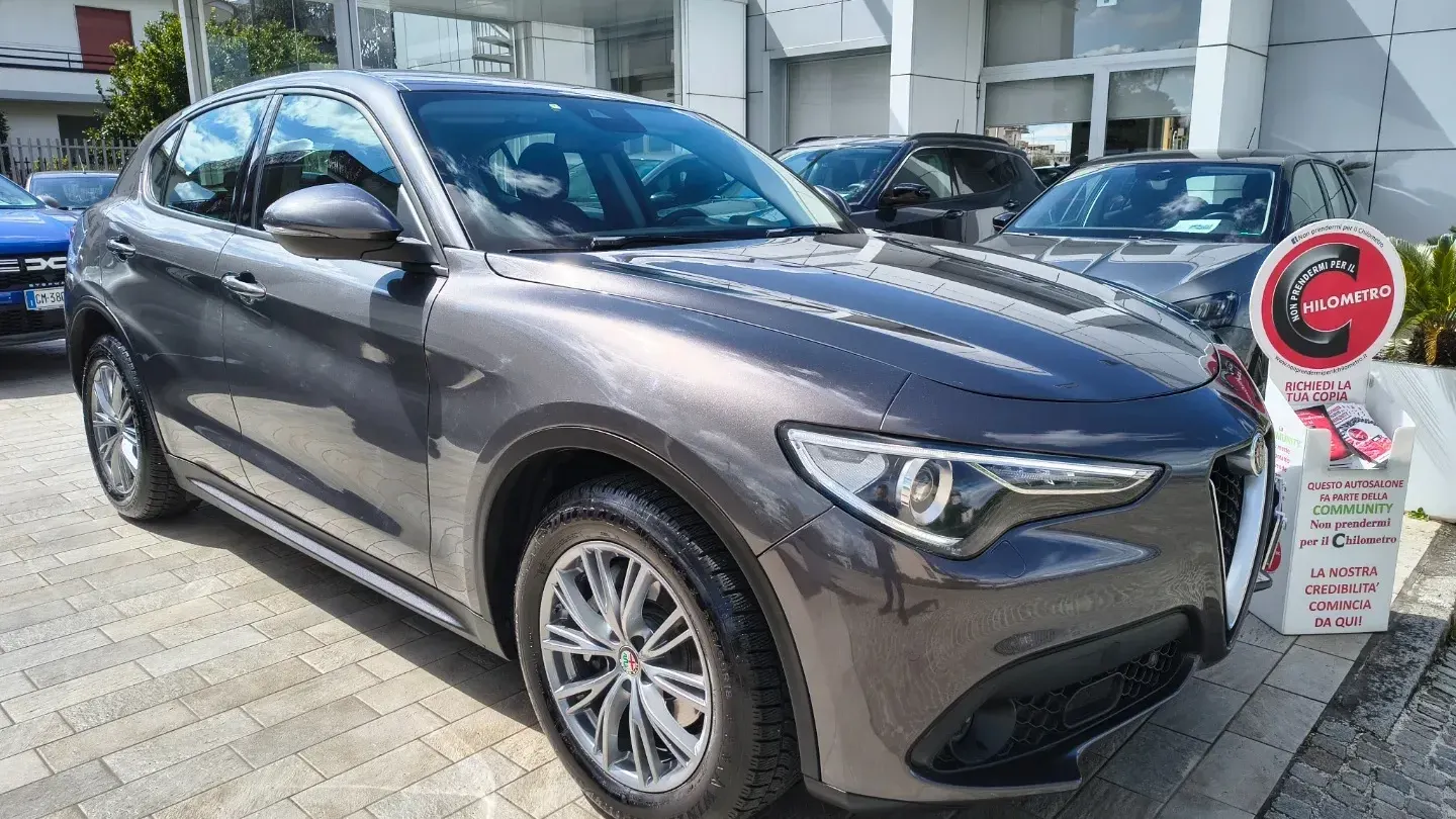 Alfa Romeo Stelvio 2.2 T.diesel 160CV AT8 RWD Bus. TAGLIANDI ALFAROMEO