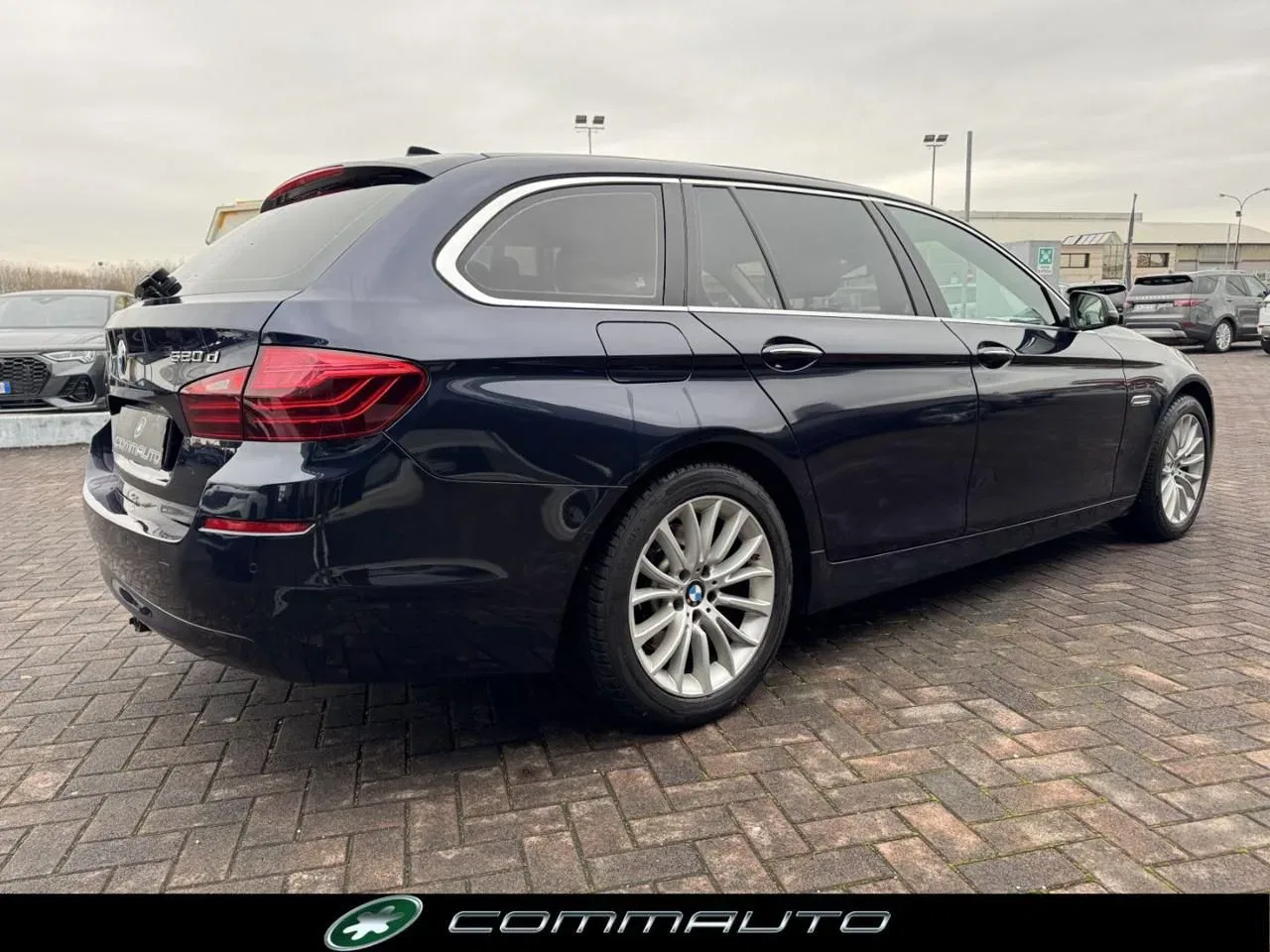 BMW 520 d xDrive Business PELLE+PORTELLONE ELETTRICO foto 6