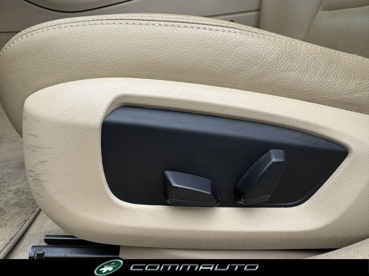BMW 520 d xDrive Business PELLE+PORTELLONE ELETTRICO foto 13