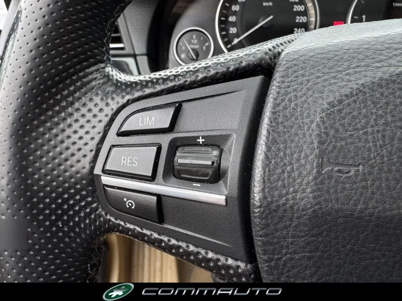 BMW 520 d xDrive Business PELLE+PORTELLONE ELETTRICO foto 19
