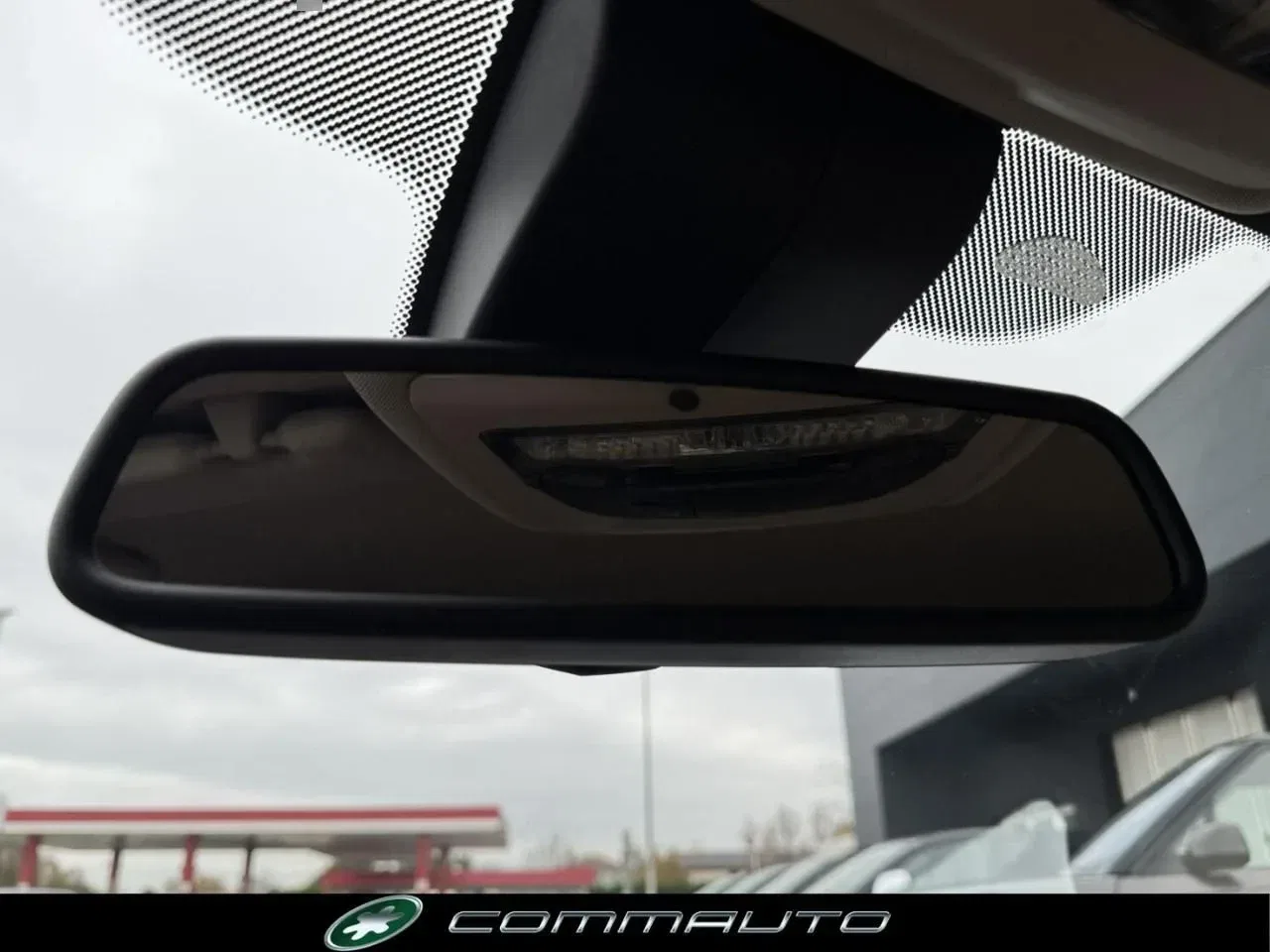 BMW 520 d xDrive Business PELLE+PORTELLONE ELETTRICO foto 24