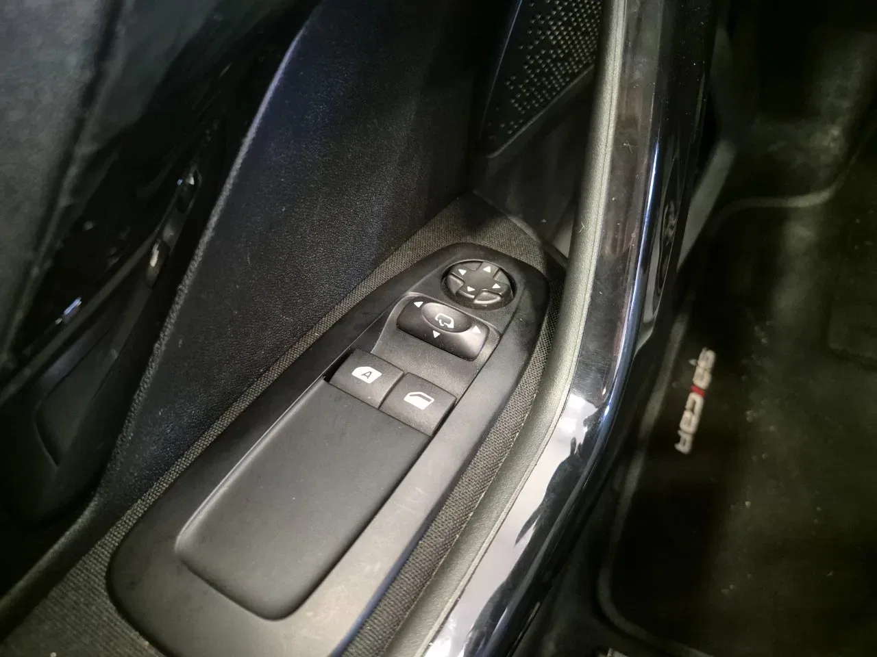Peugeot 208 1.2 puretech Active gpl 5P - NEOPATENTATI - Sens. Park. - Bluetooth foto 24