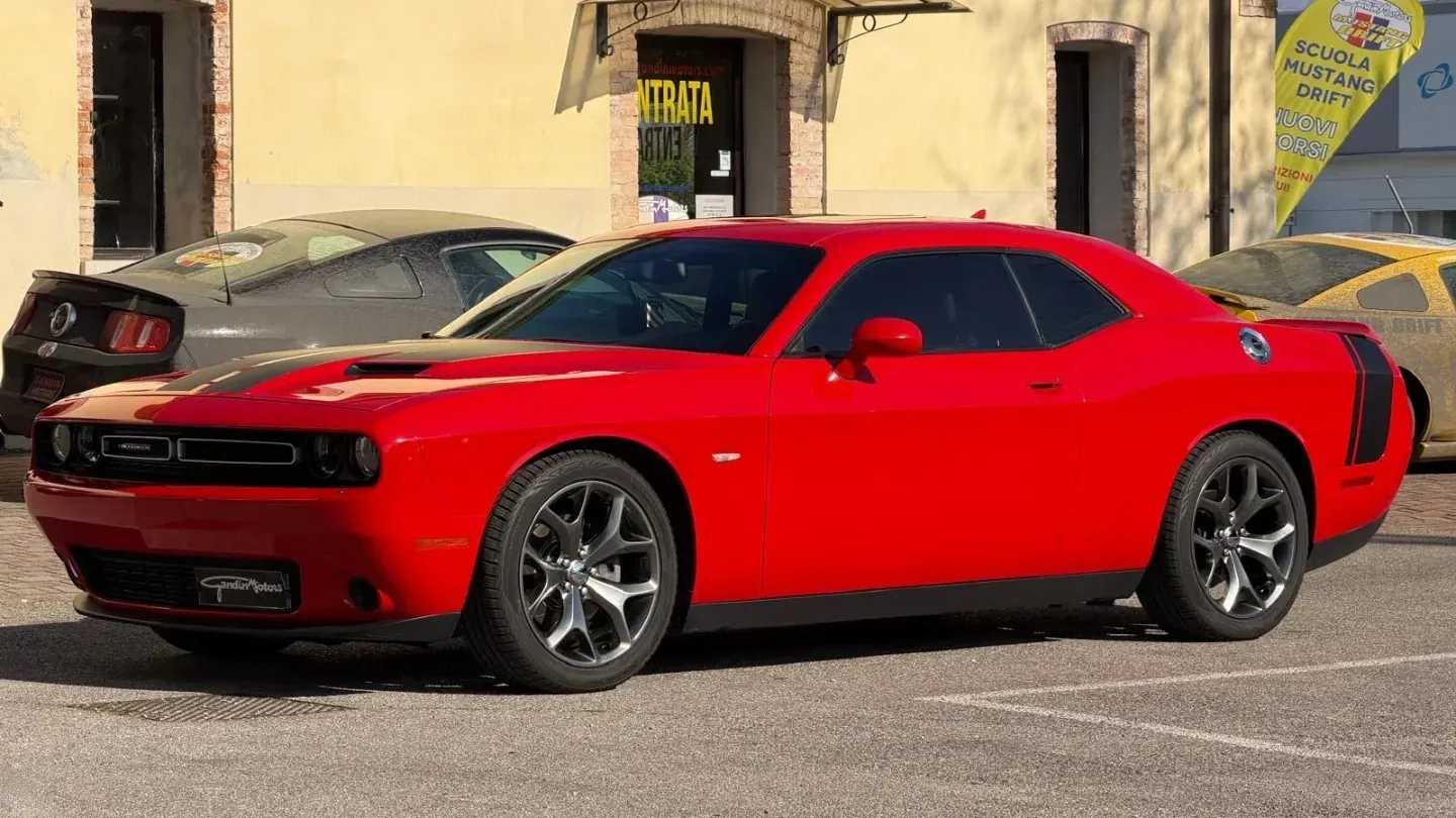Dodge CHALLENGER 3.6L V6 A/T FULL OPTIONAL