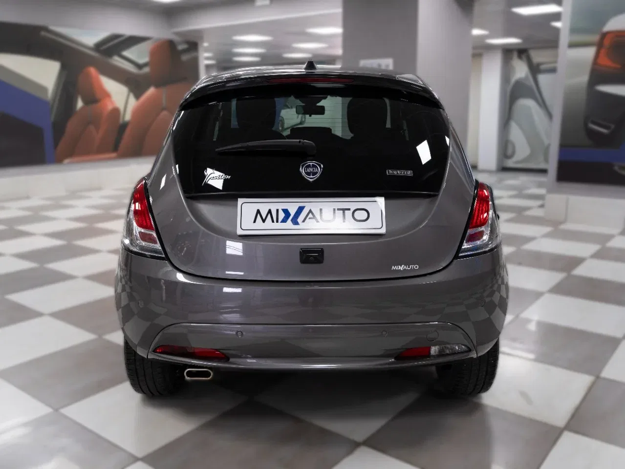 Lancia Ypsilon 1.0 Firefly Hybrid Gold Plus 70CV 5 Porte foto 4