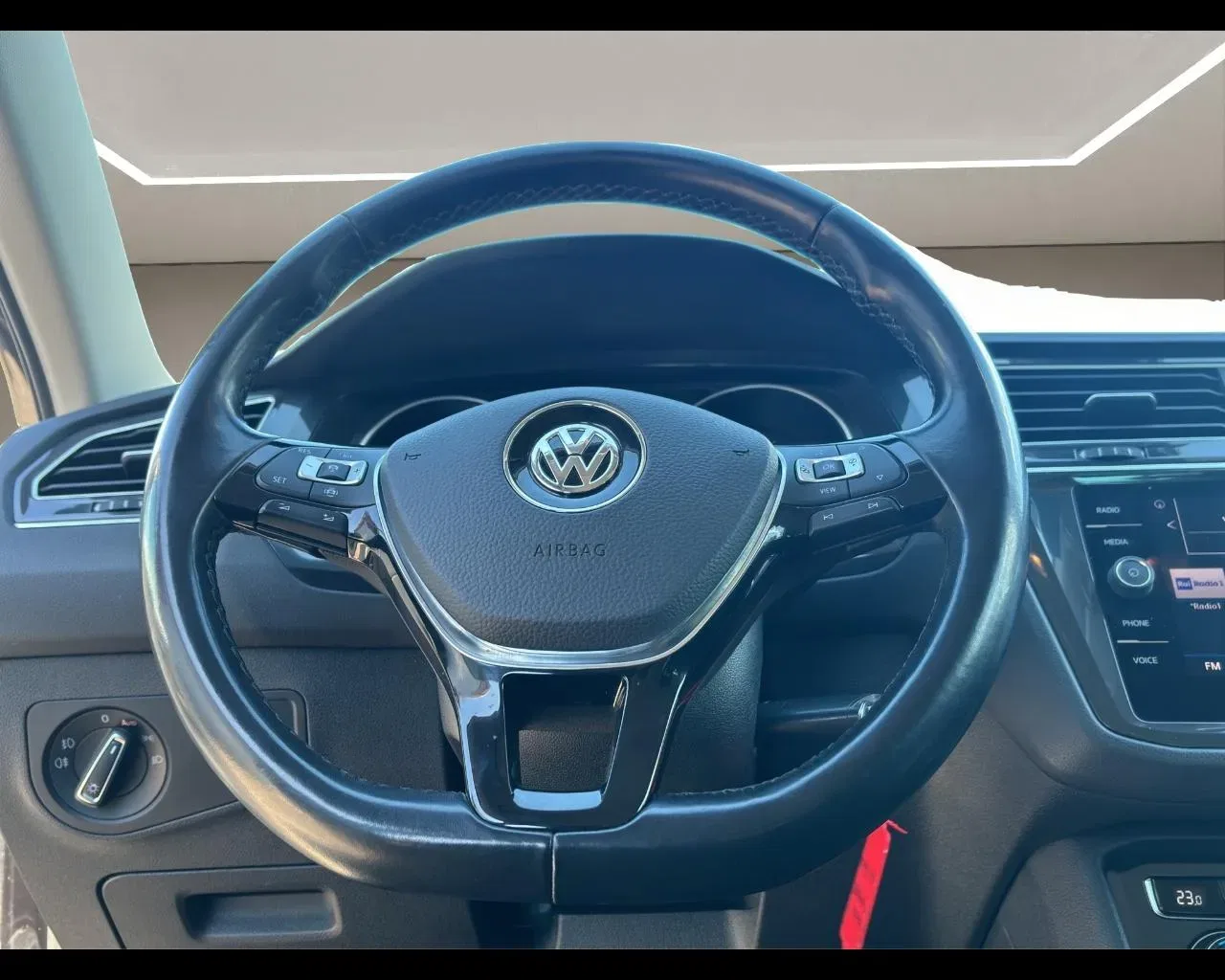 Volkswagen Tiguan 2.0 TDI SCR DSG Sport BlueMotion Technology foto 10