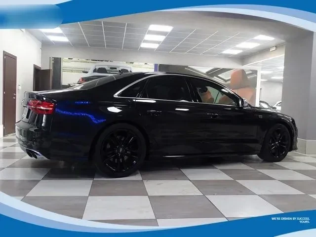 AUDI S8 4.0 TFSI 520cv Quattro sTronic EU6B foto 2