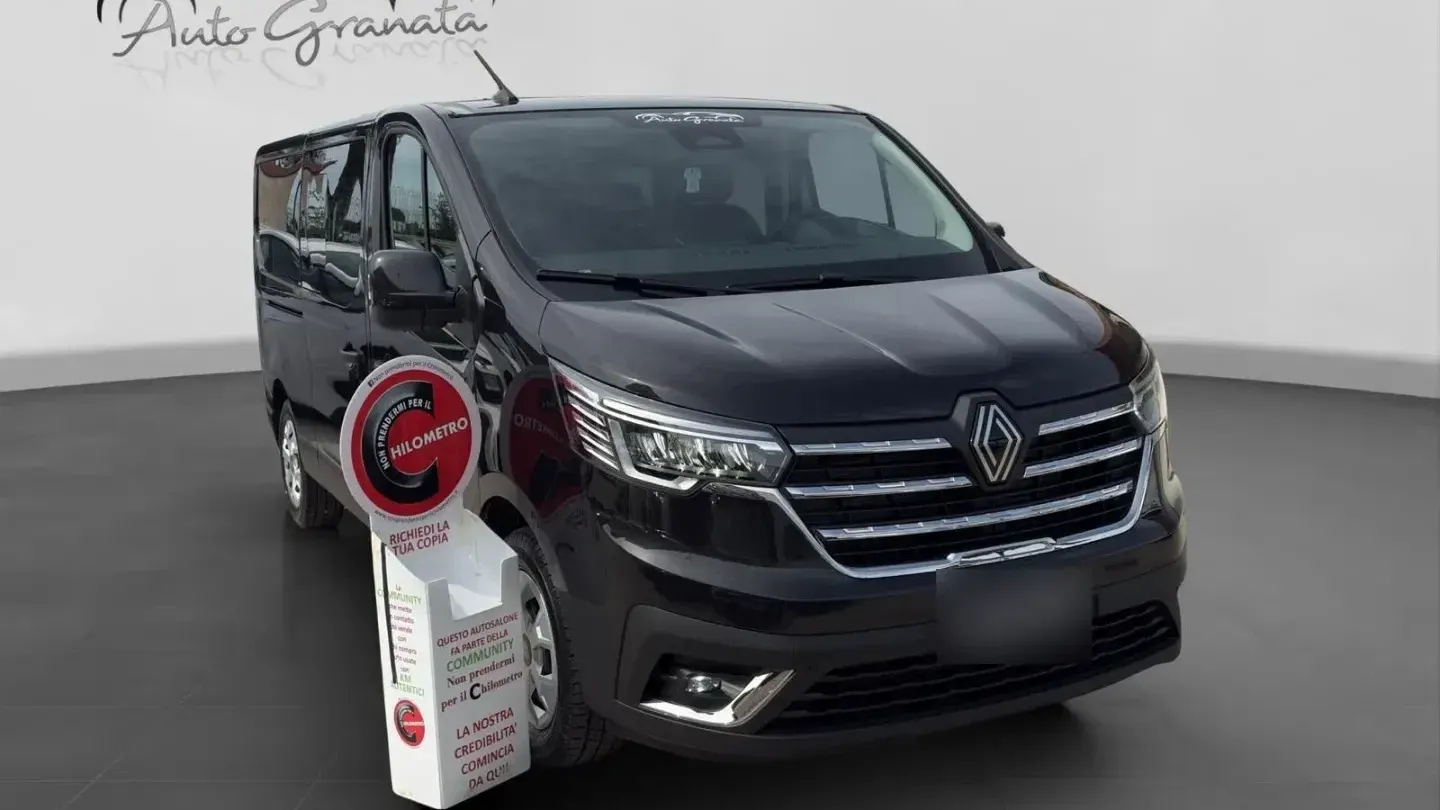 Renault Trafic BluedCi 150CV PL-TN Equi.EasyAcc. 9 PTI. KM0 UFFICIALE ITA!