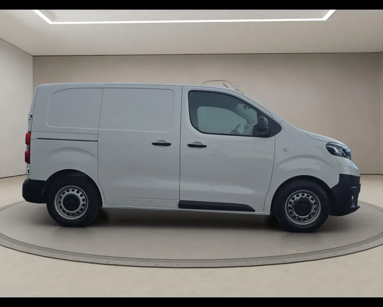 Toyota Proace 1.5D 120CV S&S PC-TN Furgone Compact 4p.10q Active foto 4