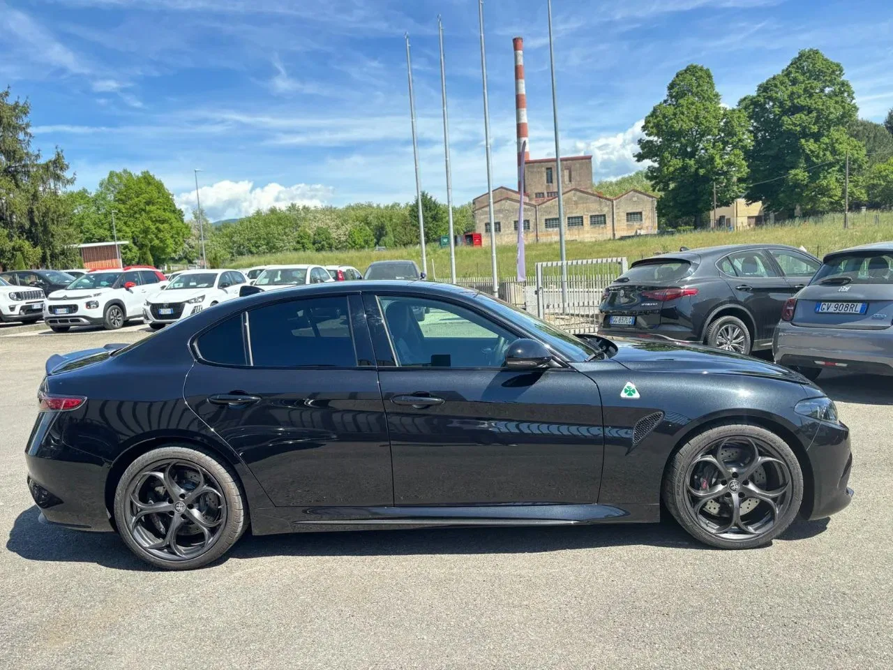 Alfa Romeo Giulia 2.9 V6 Quadrifoglio 520cv auto foto 4