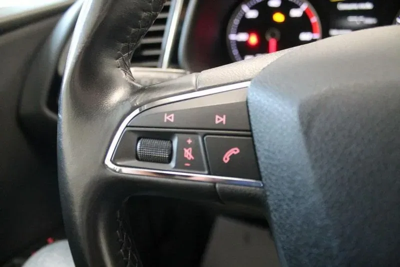 SEAT Leon 1.6 TDI 110CV Style foto 11