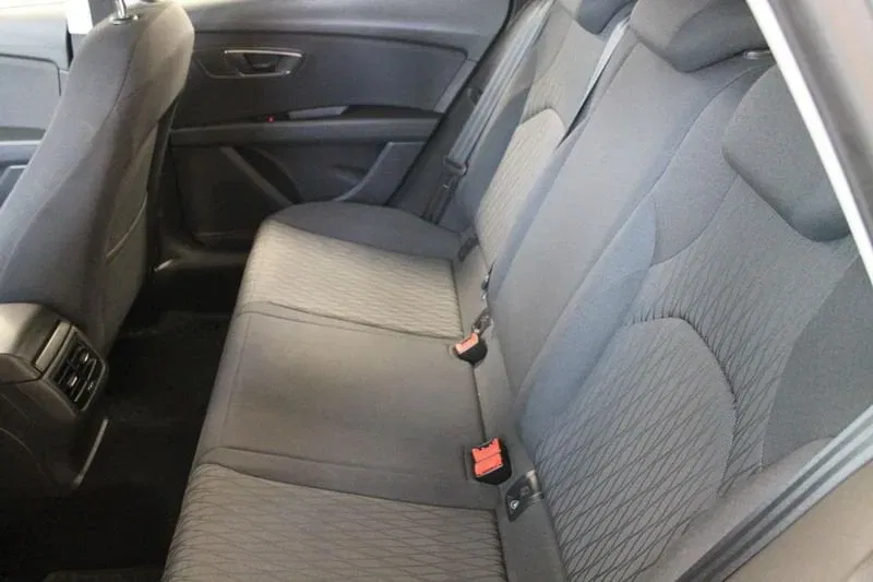 SEAT Leon 1.6 TDI 110CV Style foto 9