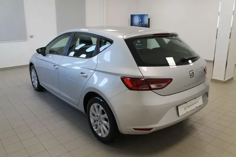 SEAT Leon 1.6 TDI 110CV Style foto 6