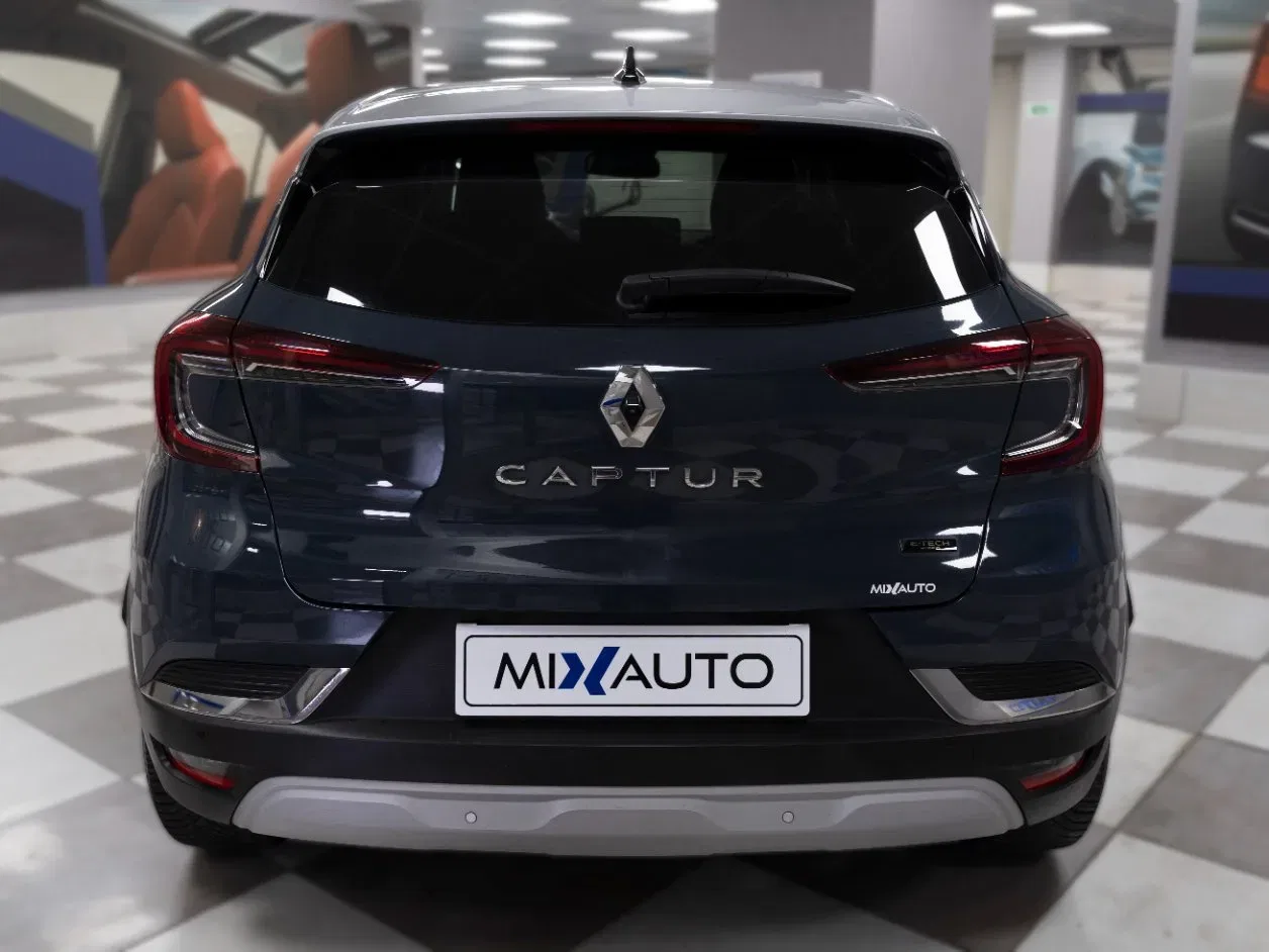 Renault Captur 1.6 E-Tech Full Hybrid Techno 145CV Auto foto 4