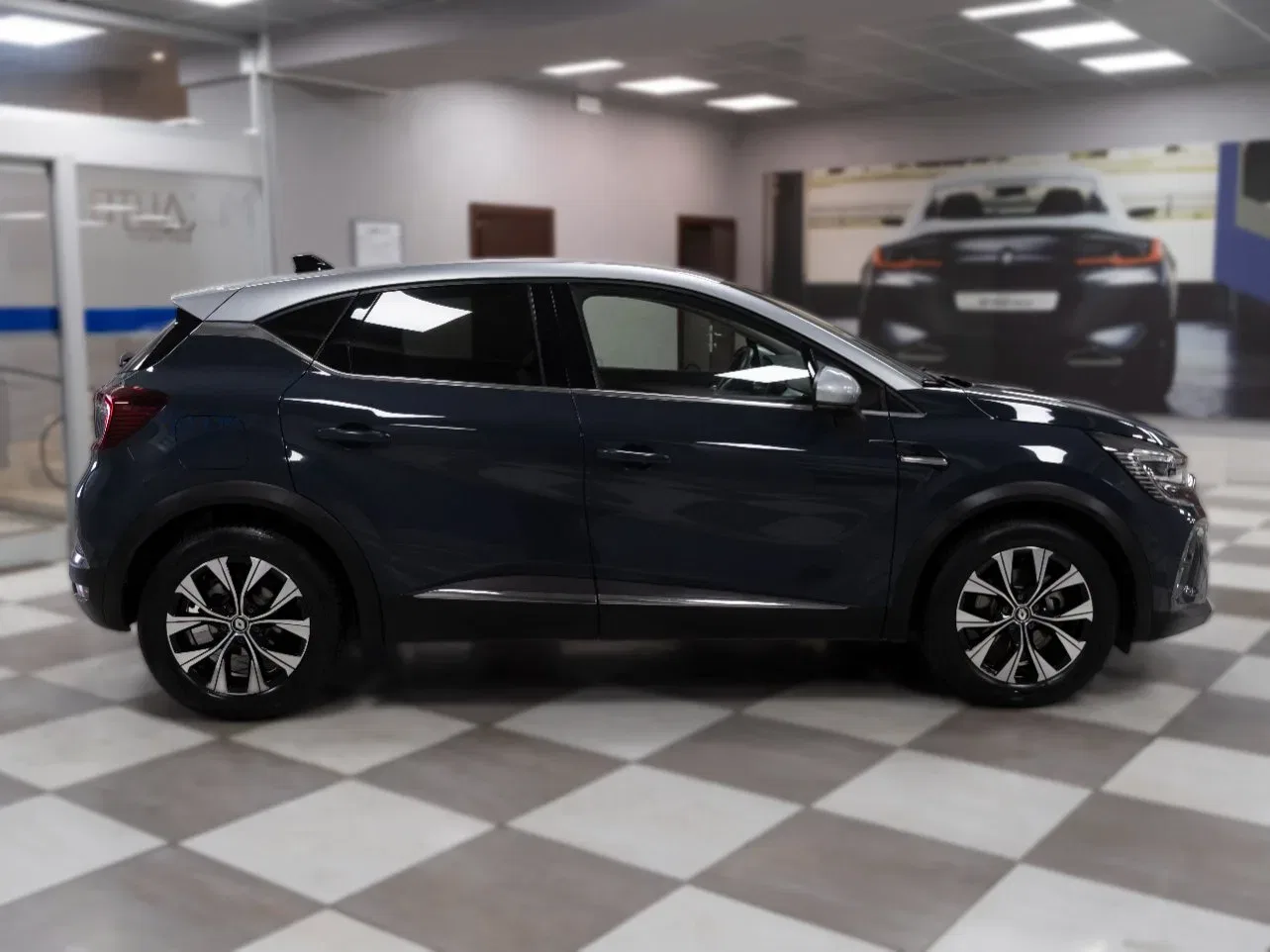 Renault Captur 1.6 E-Tech Full Hybrid Techno 145CV Auto foto 6