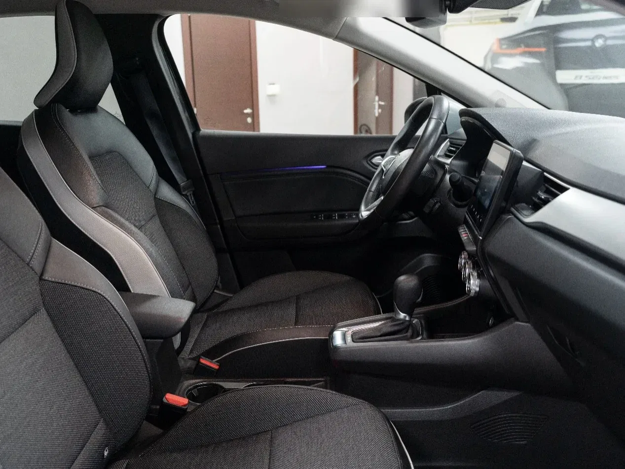 Renault Captur 1.6 E-Tech Full Hybrid Techno 145CV Auto foto 14