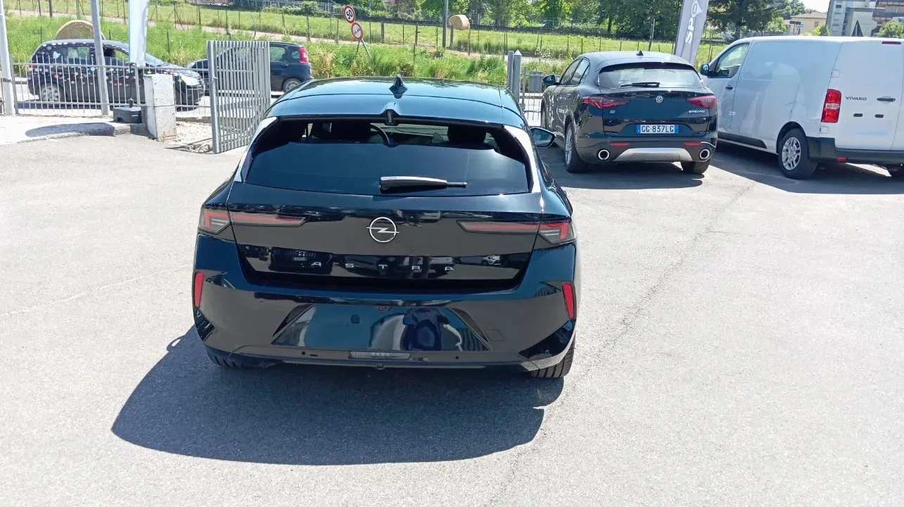 Opel Astra PROMO 1.2 t Edition s&s 130cv foto 5