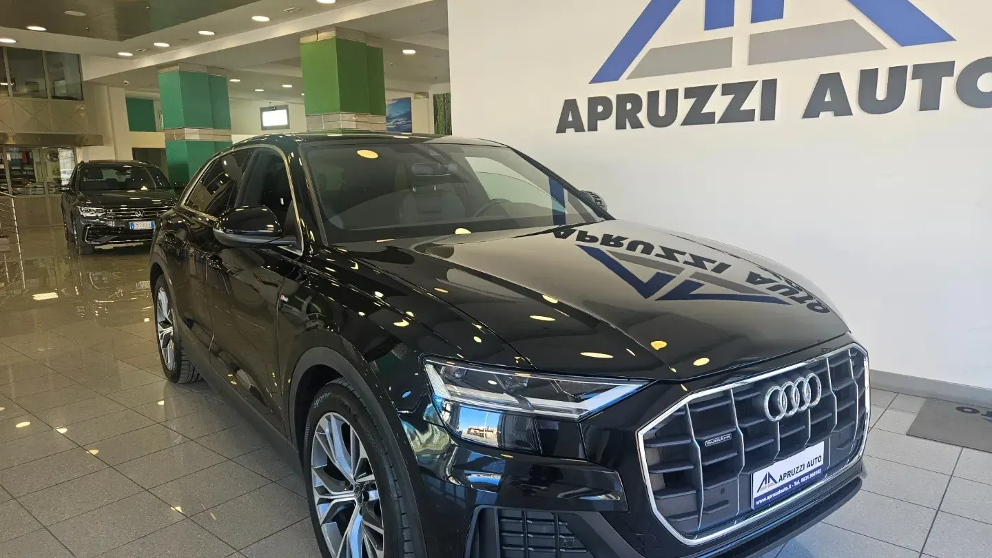 Audi Q8 45 TDI quattro tiptronic S-LINE