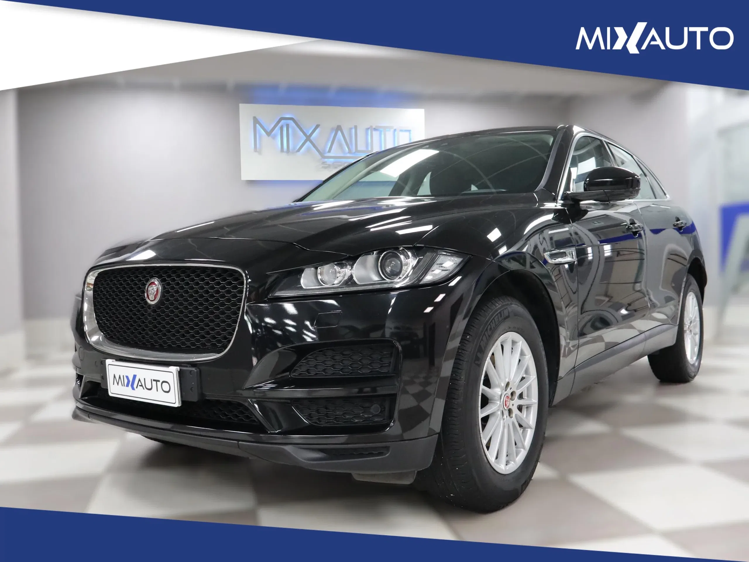 Jaguar F-Pace 2.0D I4 Pure AWD 180CV Auto foto 8