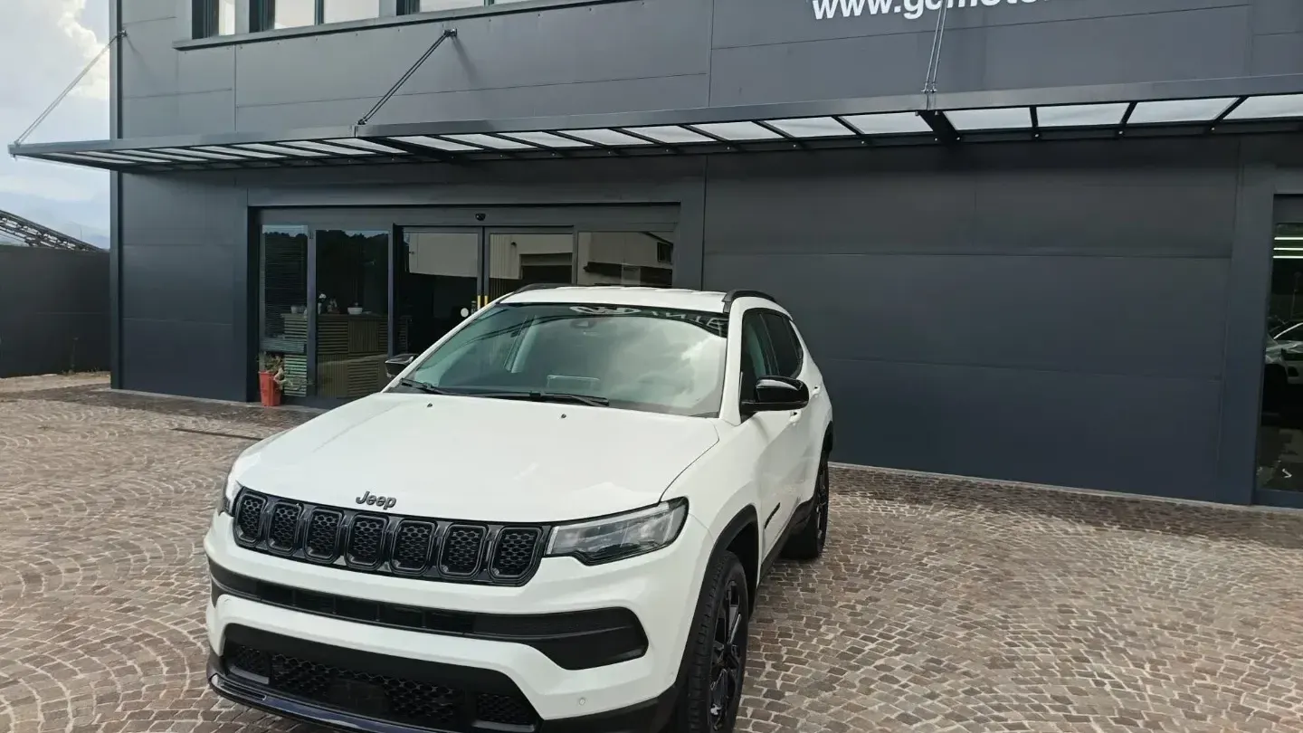 Jeep Compass 1.3 T4 2WD Night Eagle