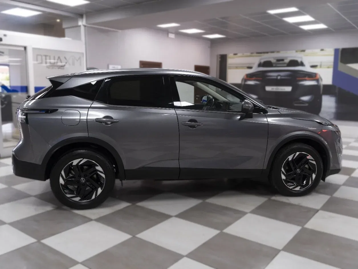 Nissan Qashqai 1.3 MHEV N-Connecta 2WD 140CV foto 6