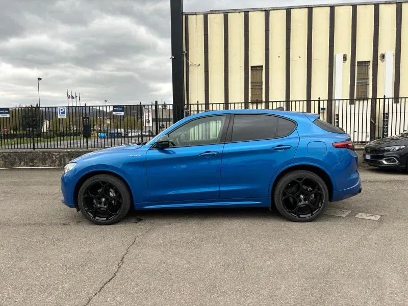 Alfa Romeo Stelvio *PROMO* 2.0 Turbo 280 CV AT8 Q4 Veloce foto 17