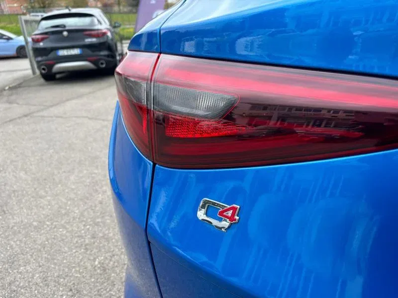Alfa Romeo Stelvio *PROMO* 2.0 Turbo 280 CV AT8 Q4 Veloce foto 28
