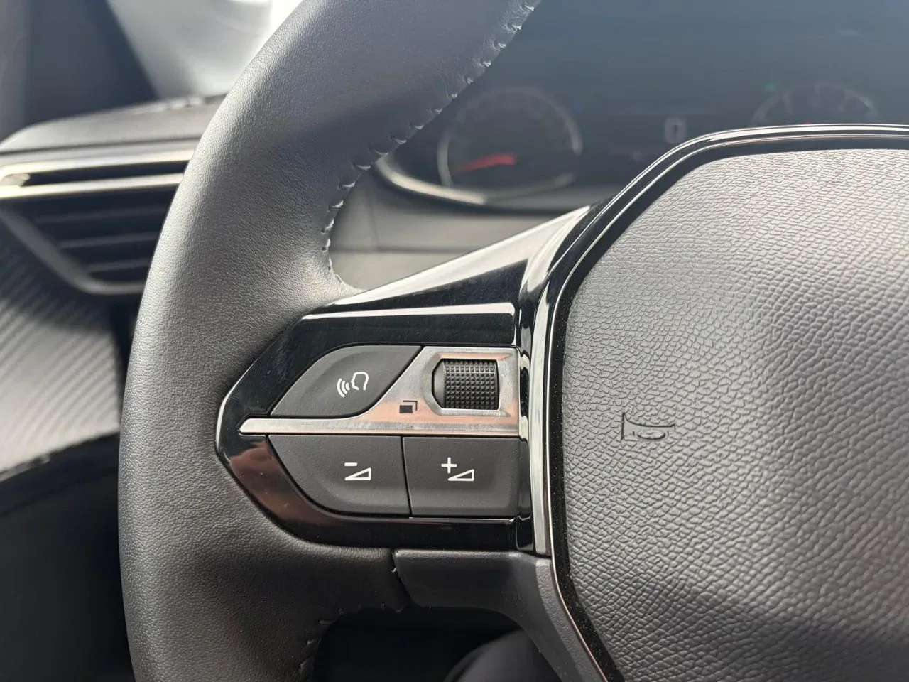 Peugeot 208 PROMO 1.2 puretech Active s&s 75cv foto 19