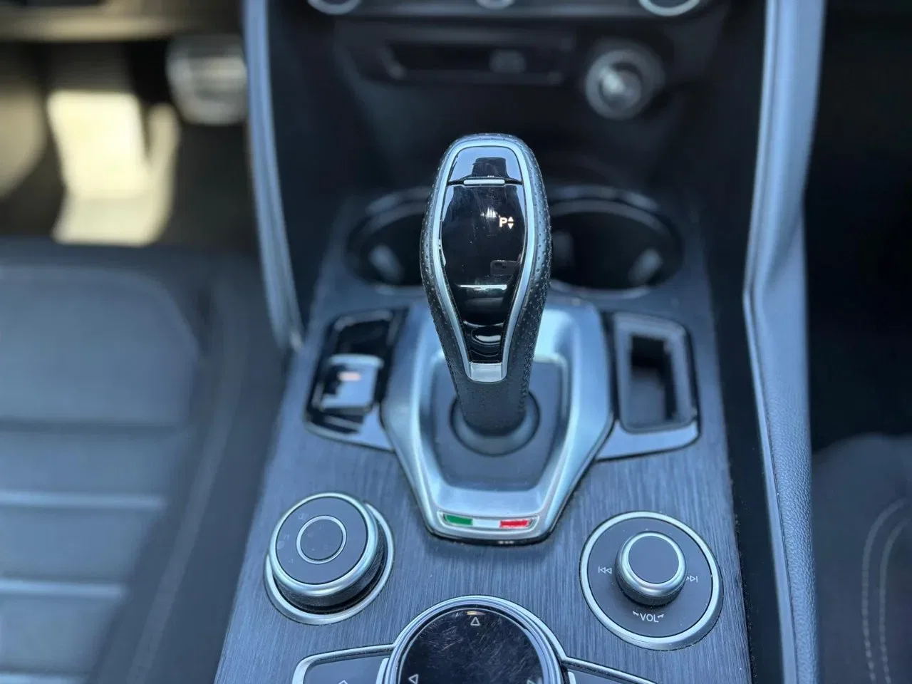 Alfa Romeo Giulia PROMO 2.2 t Super 160cv auto foto 13