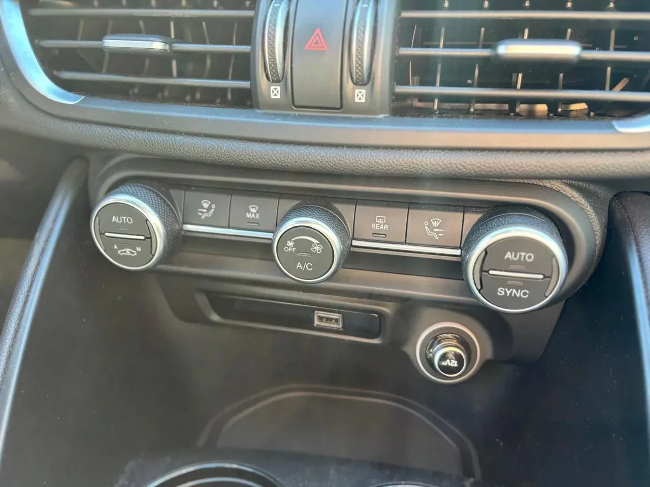Alfa Romeo Giulia PROMO 2.2 t Super 160cv auto foto 20