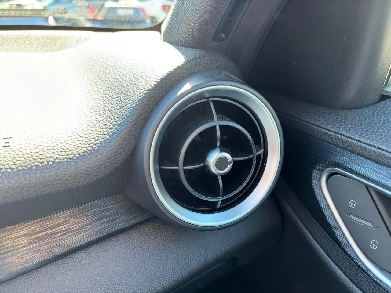 Alfa Romeo Giulia PROMO 2.2 t Super 160cv auto foto 31