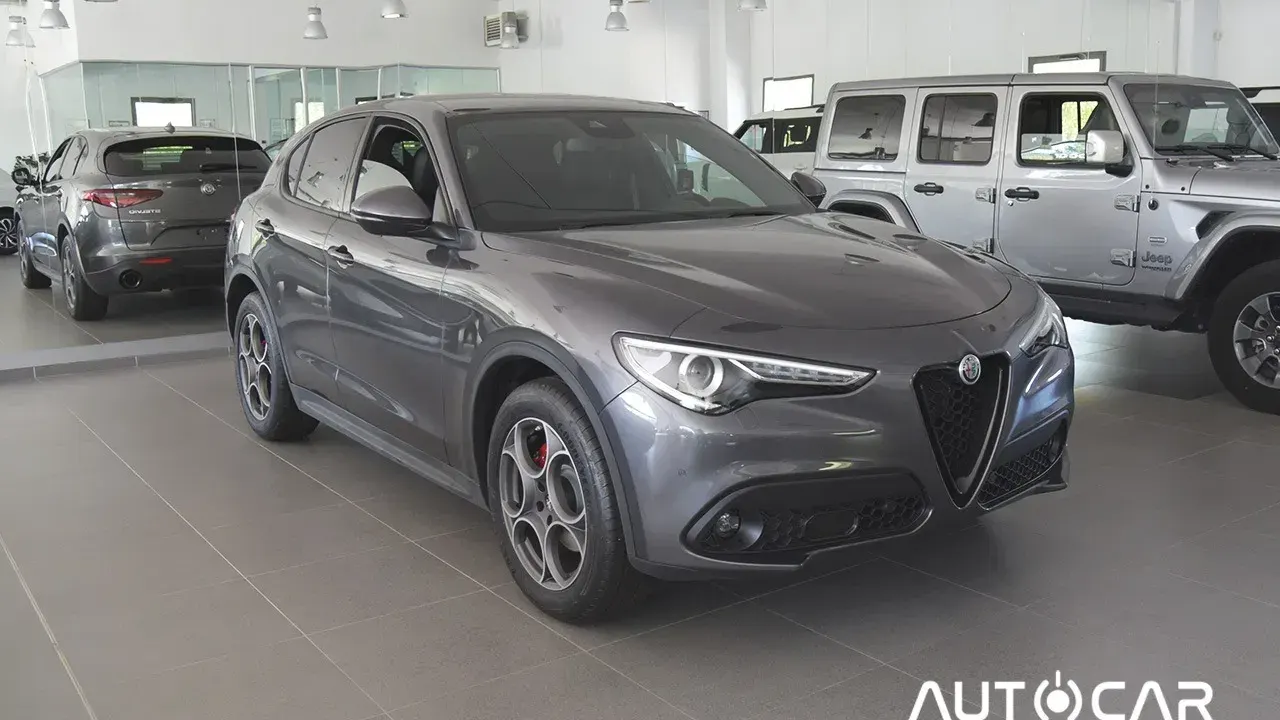 Alfa Romeo Stelvio 2.2T.diesel 190CV AT8 RWD Sprint