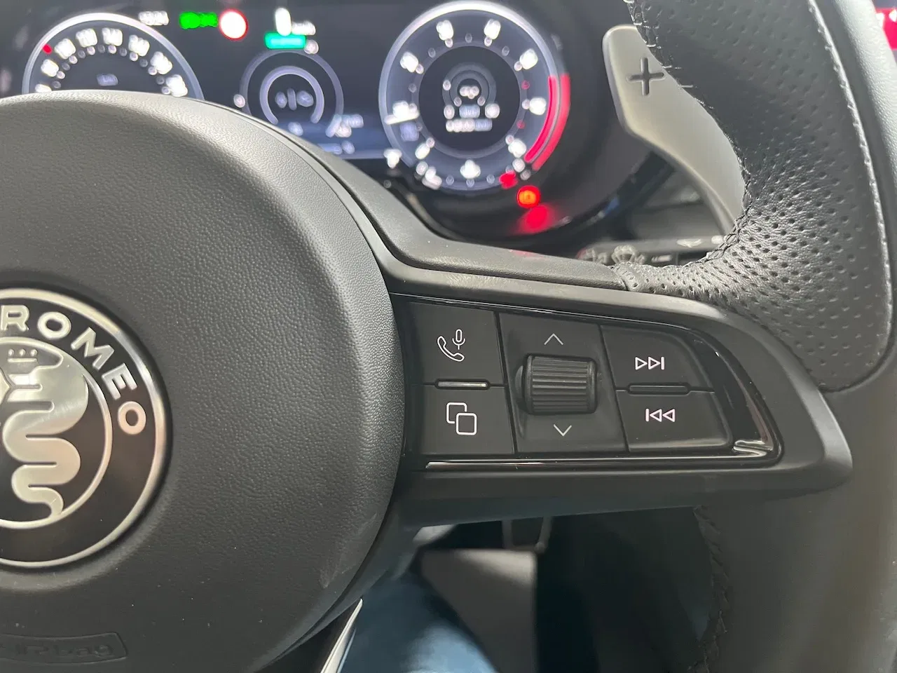 Alfa Romeo Tonale 1.5 hybrid Veloce 160cv tct7 foto 19