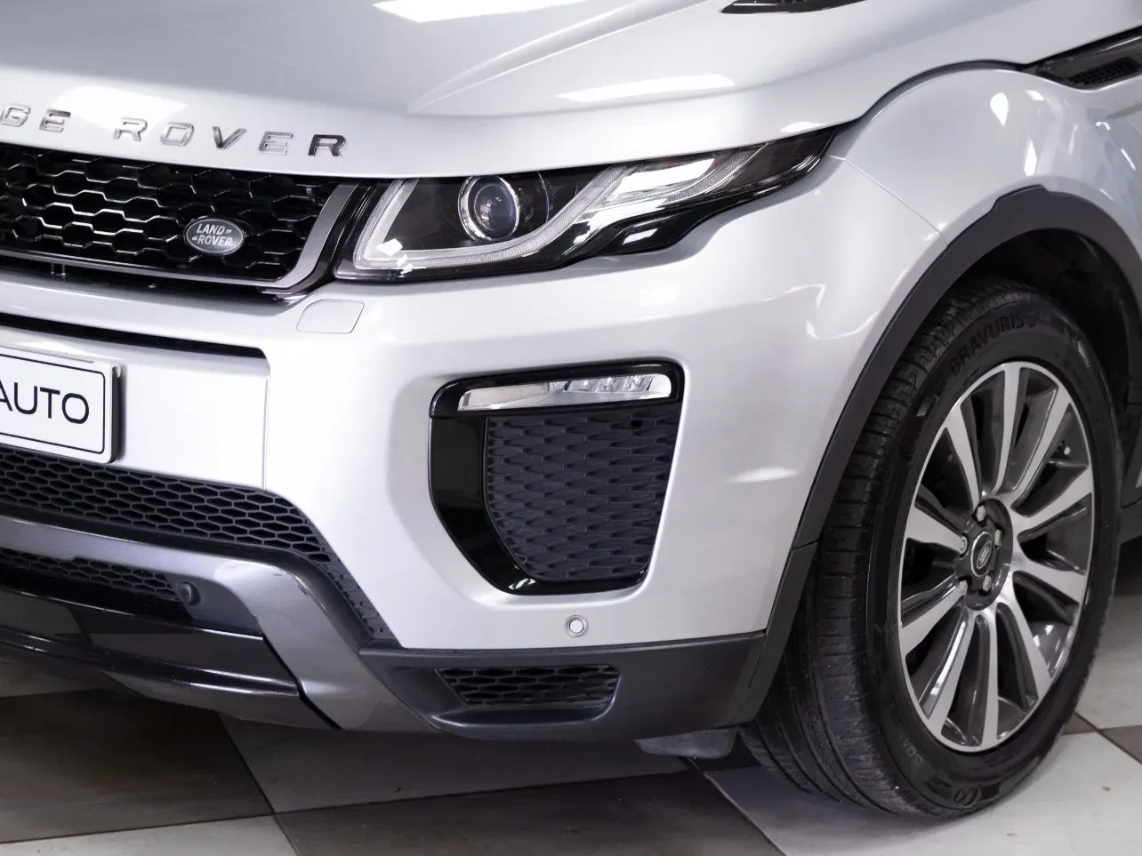 Land Rover Range Rover Evoque 2.0 TD4 HSE Dynamic 5 Porte 150CV foto 9
