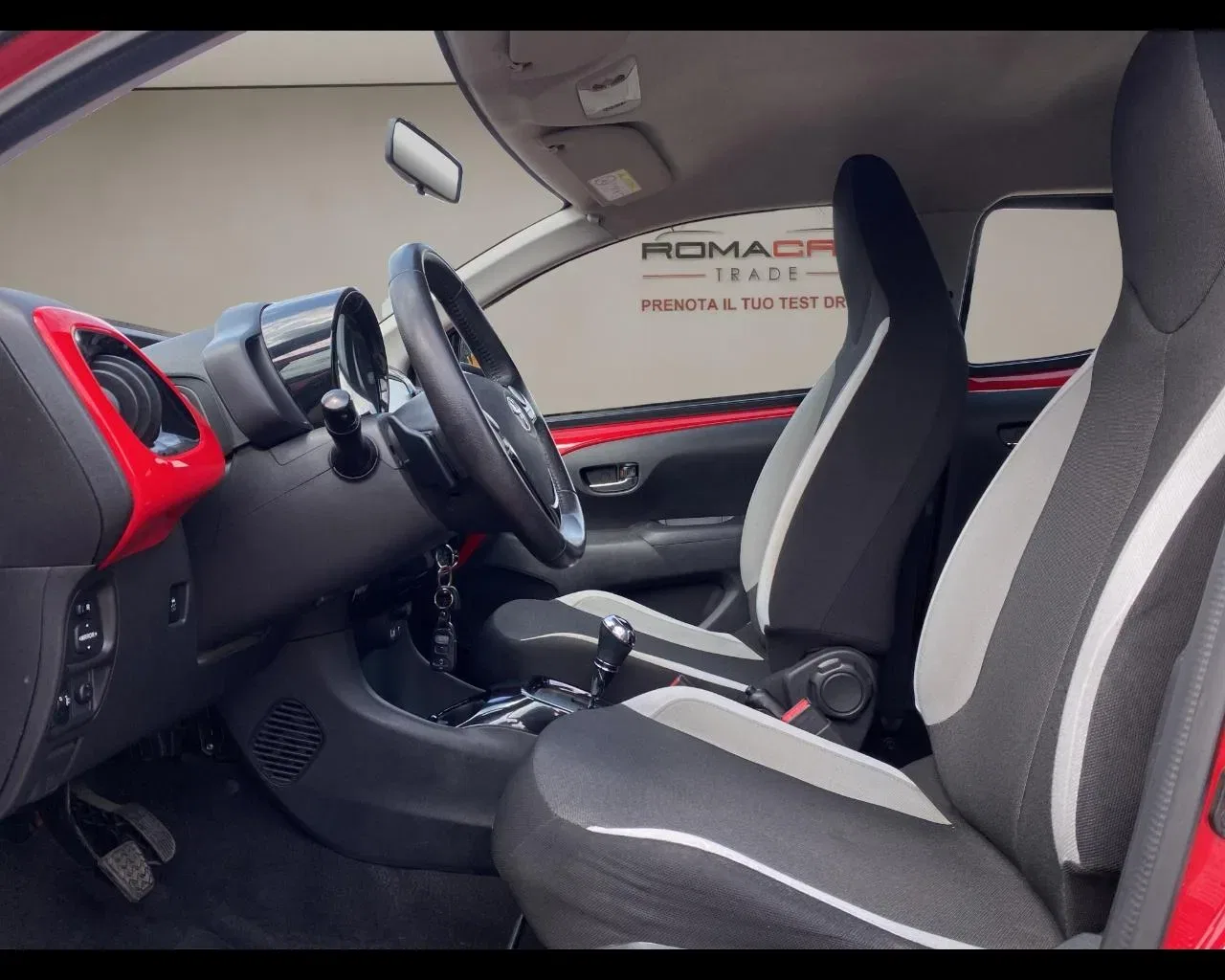 Toyota Aygo X Aygo 1.0 VVT-i 69 CV 5 porte x-cool MMT foto 9