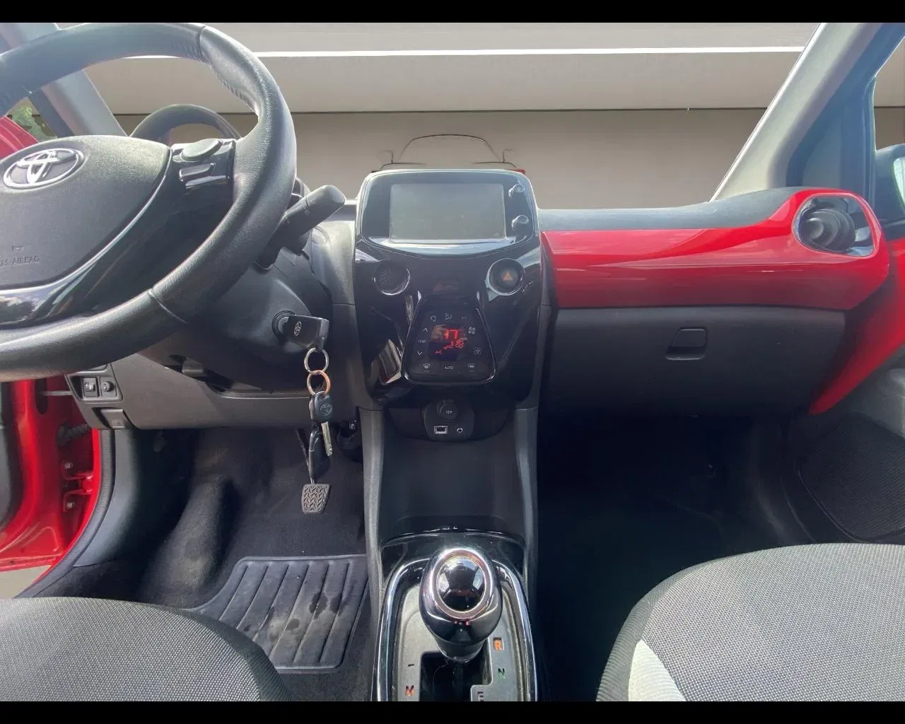 Toyota Aygo X Aygo 1.0 VVT-i 69 CV 5 porte x-cool MMT foto 13