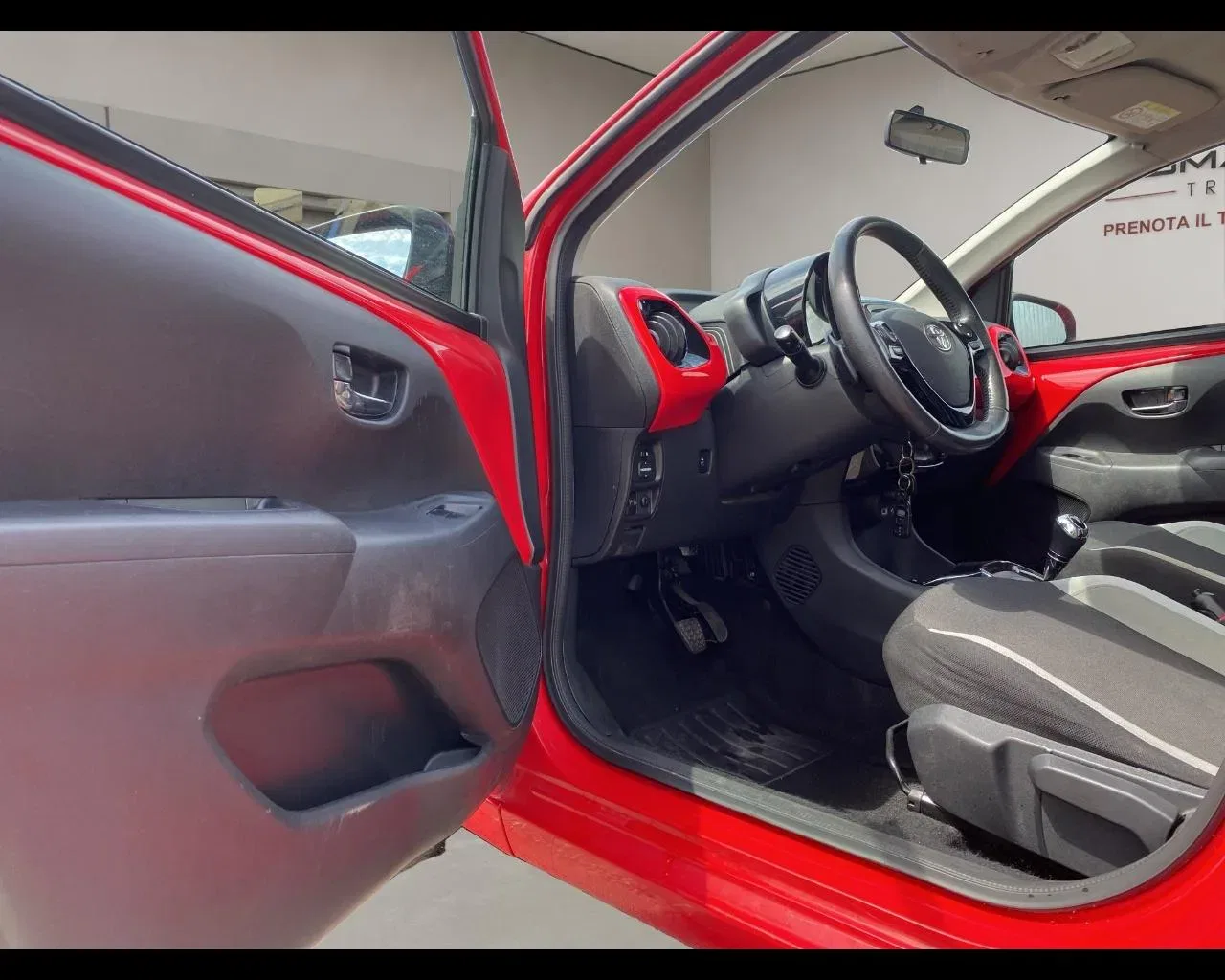 Toyota Aygo X Aygo 1.0 VVT-i 69 CV 5 porte x-cool MMT foto 19