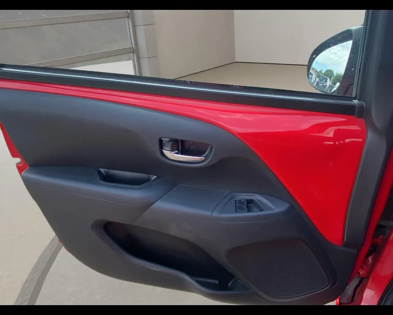 Toyota Aygo X Aygo 1.0 VVT-i 69 CV 5 porte x-cool MMT foto 15
