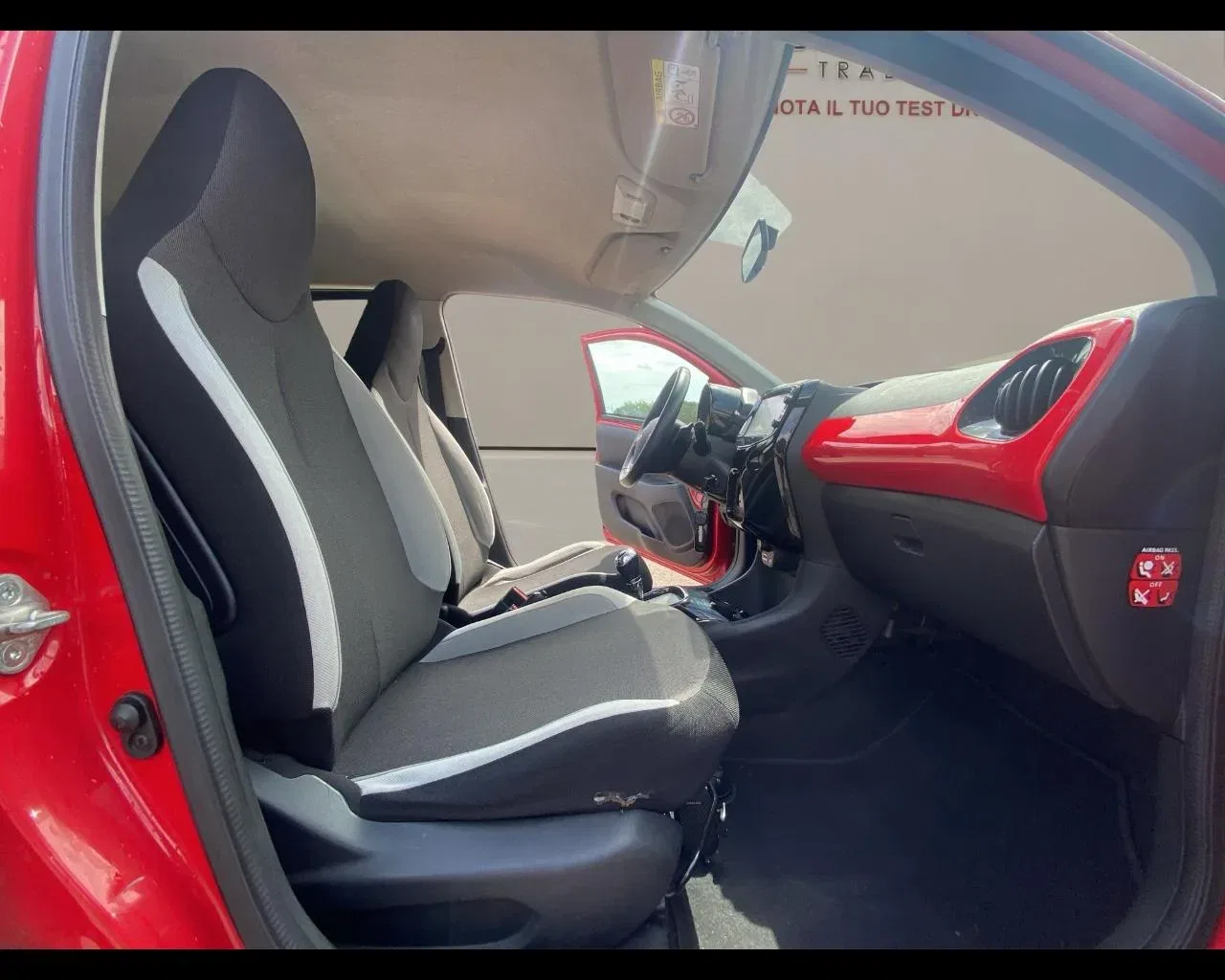 Toyota Aygo X Aygo 1.0 VVT-i 69 CV 5 porte x-cool MMT foto 17