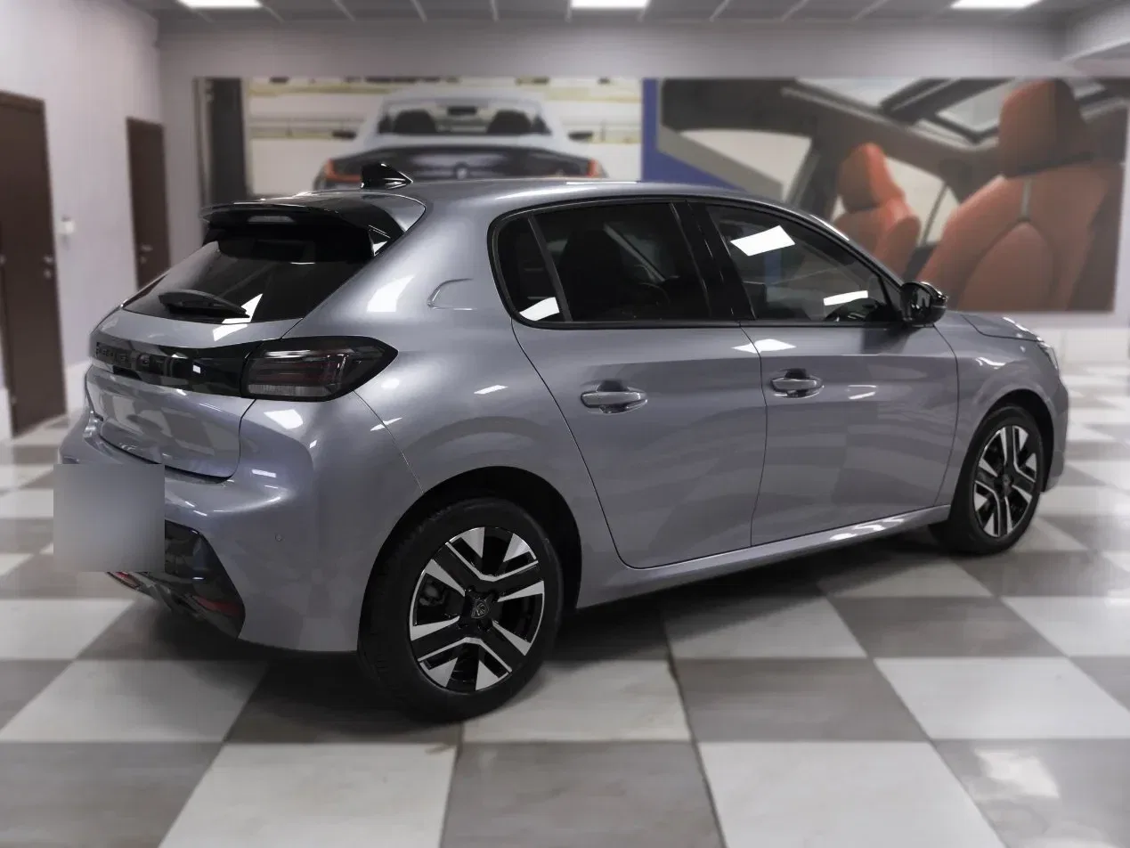 Peugeot 208 1.2 Puretech Allure S&S 100CV foto 5