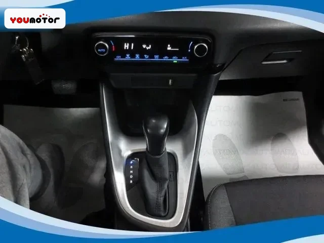 TOYOTA Yaris 1.5 Hybrid 5 Porte Active AUT EU6 foto 6