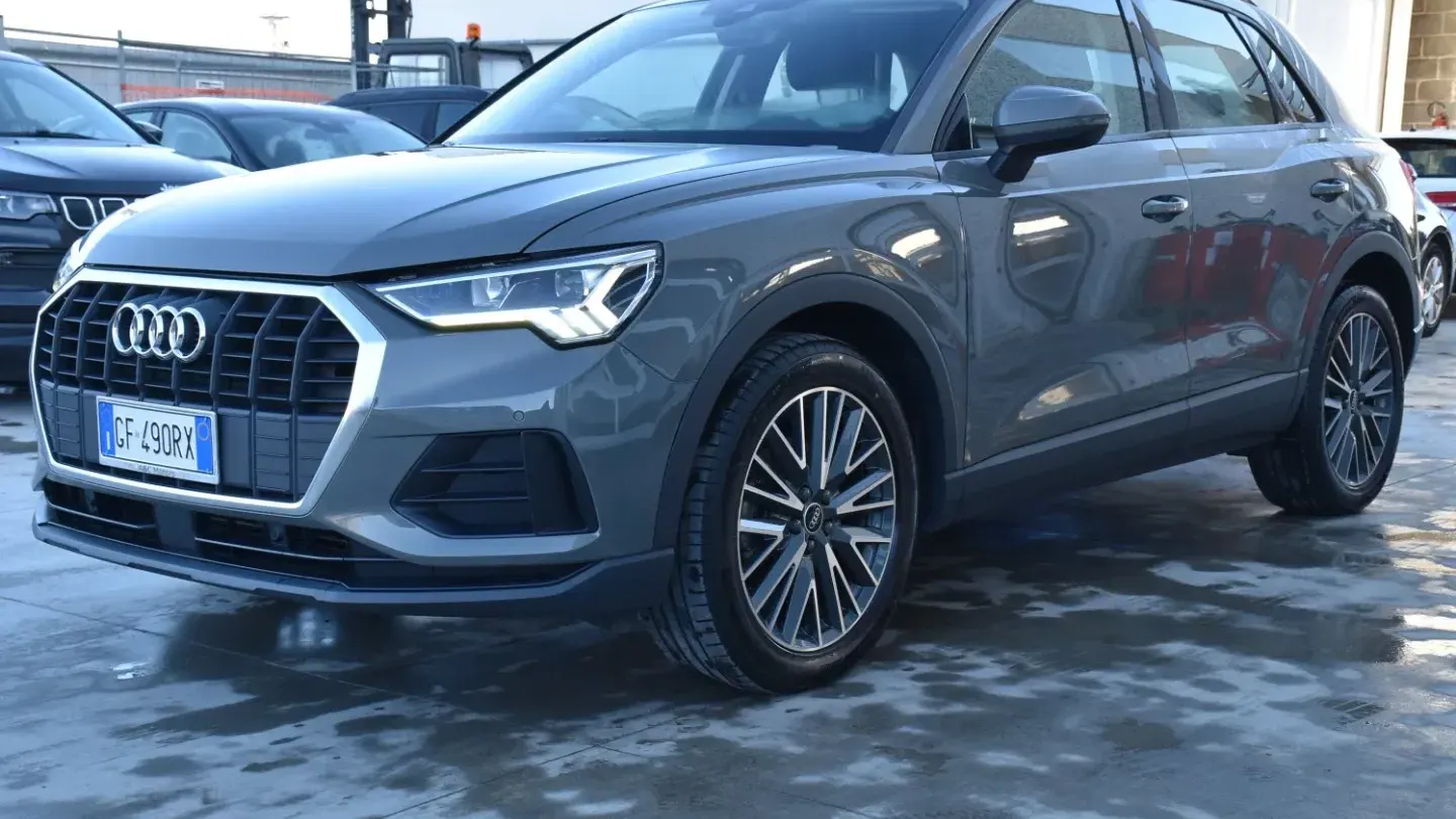 Audi Q3 35 TDI S tronic Business