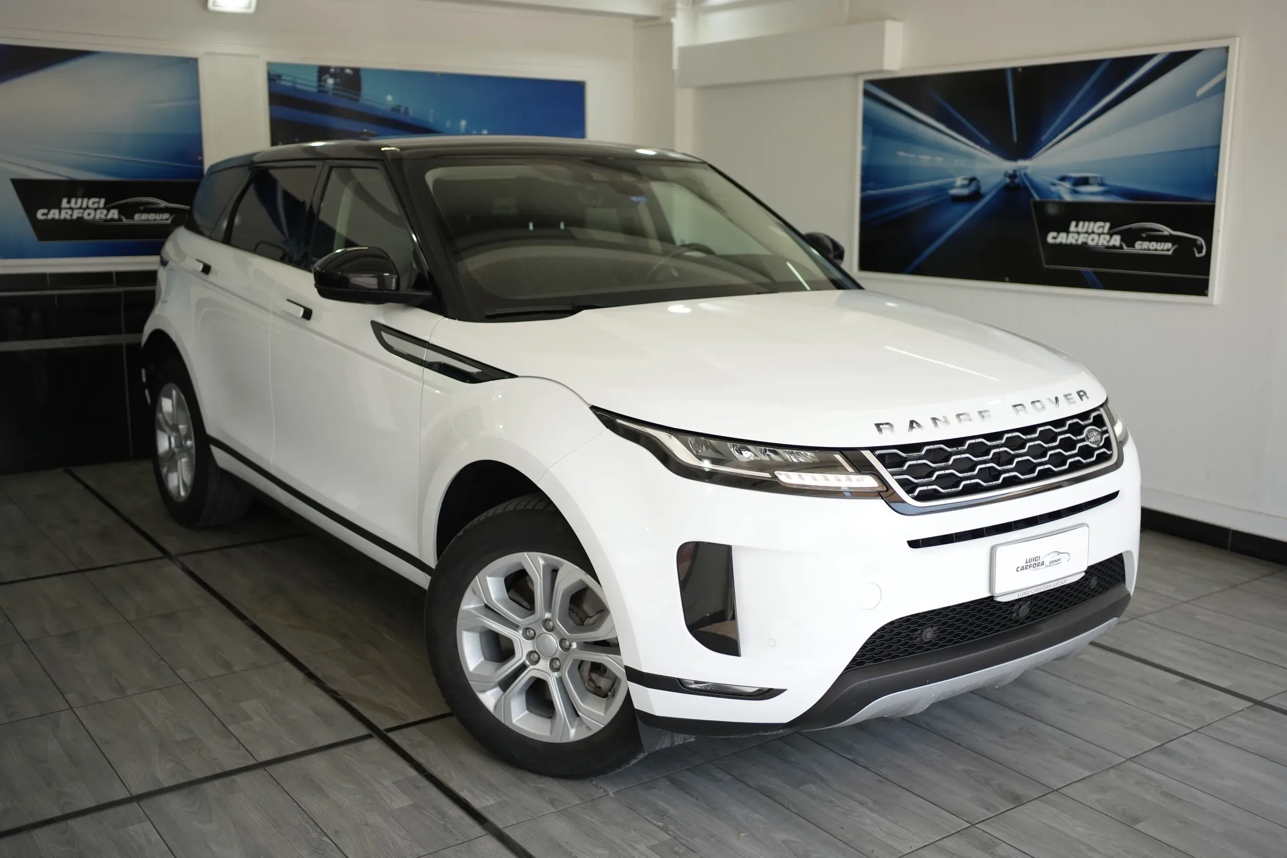Land Rover Range Rover Evoque 2.0D I4-L.Flw 150 CV AWD Auto foto 3