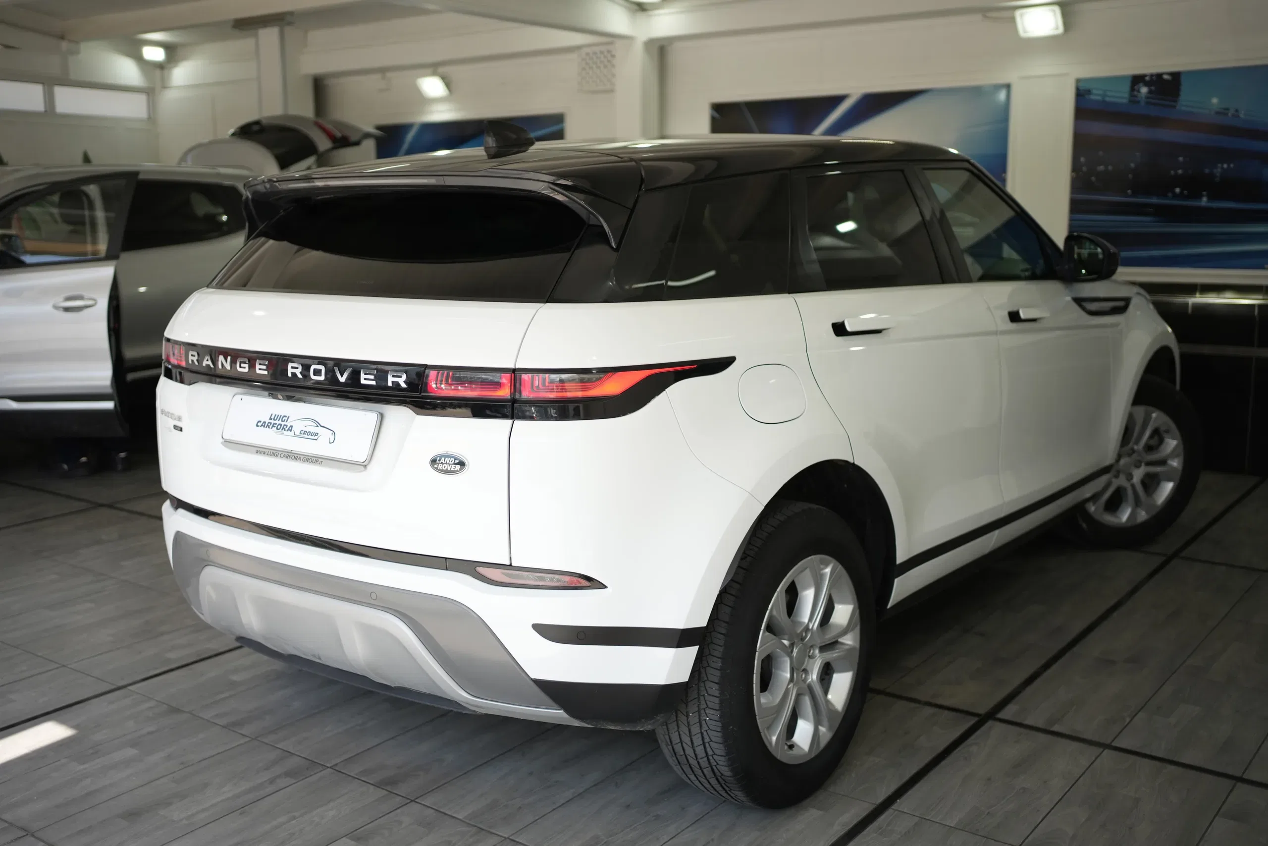 Land Rover Range Rover Evoque 2.0D I4-L.Flw 150 CV AWD Auto foto 15