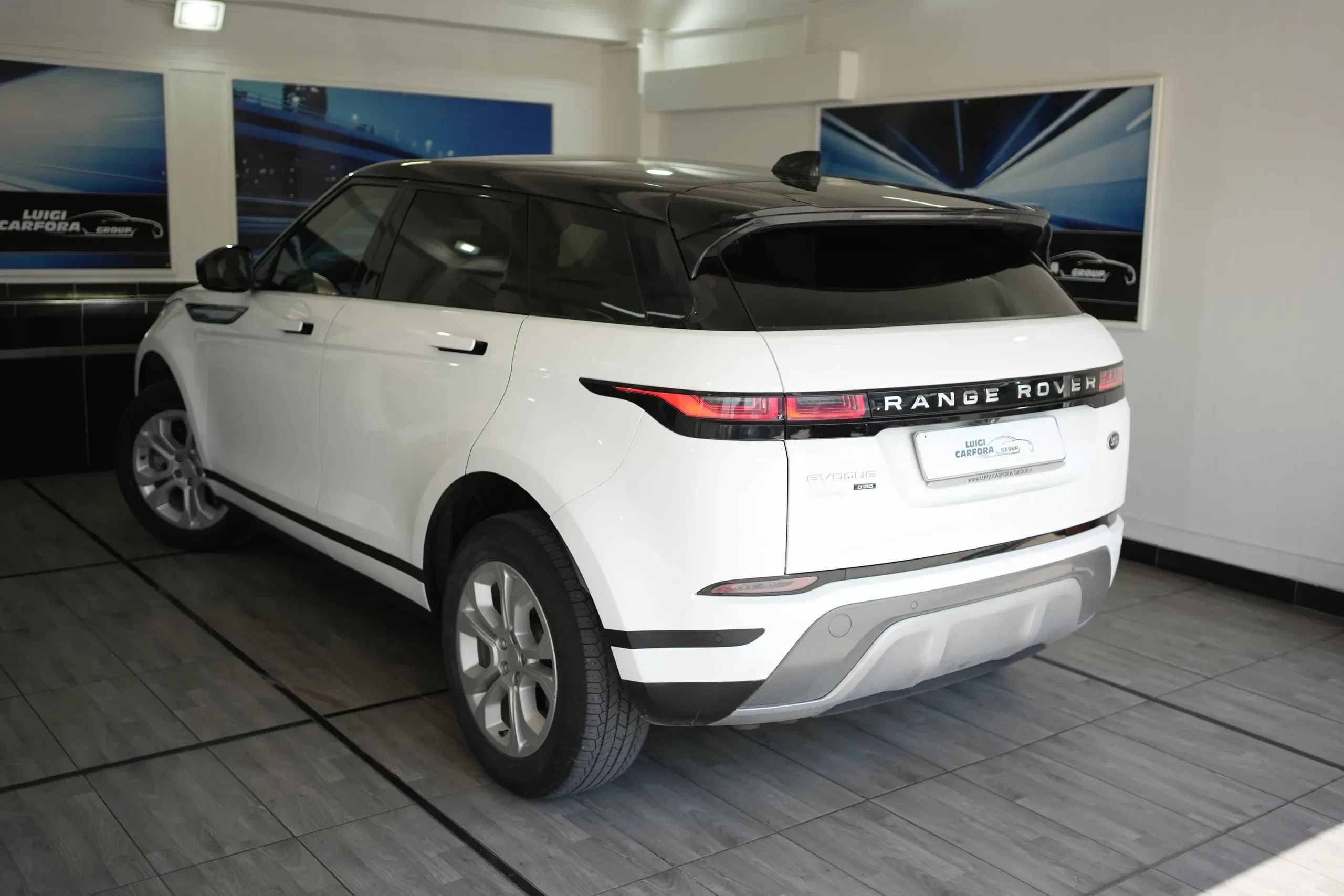 Land Rover Range Rover Evoque 2.0D I4-L.Flw 150 CV AWD Auto foto 17