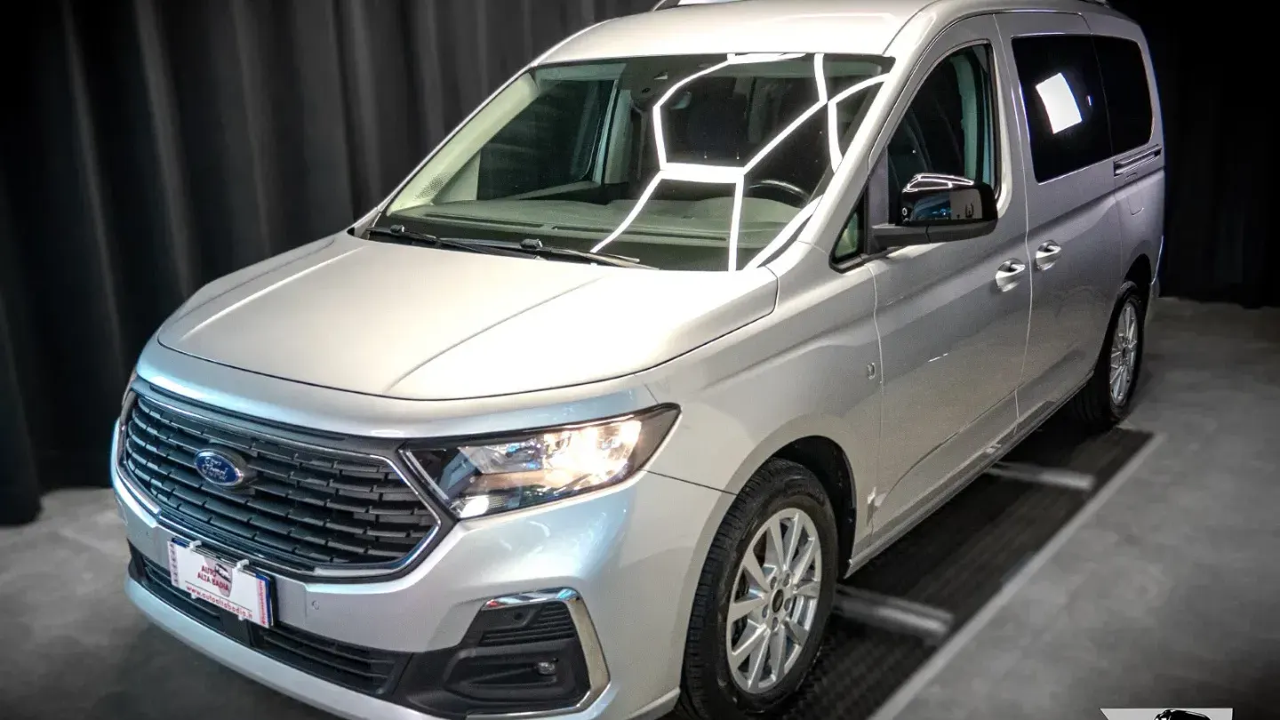 Ford GRAND Tourneo Connect 2.0 122CV aut. TITANIUM | 122CV - OK NEOPATENTATI